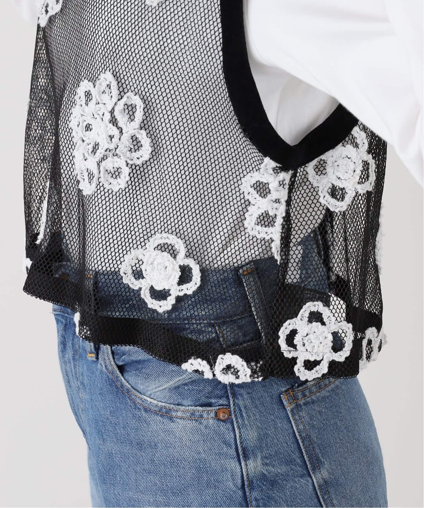 チュールレースノースリーブベスト　イエナラブークル　IENA LA BOUCLE チュールレースノースリーブベスト イエナラブークル IENA LA BOUCLE