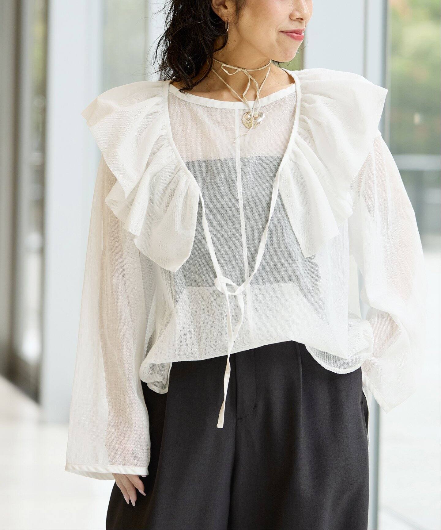 IENA LA BOUCLE メッシュフリルプルオーバー（シャツ／ブラウス
