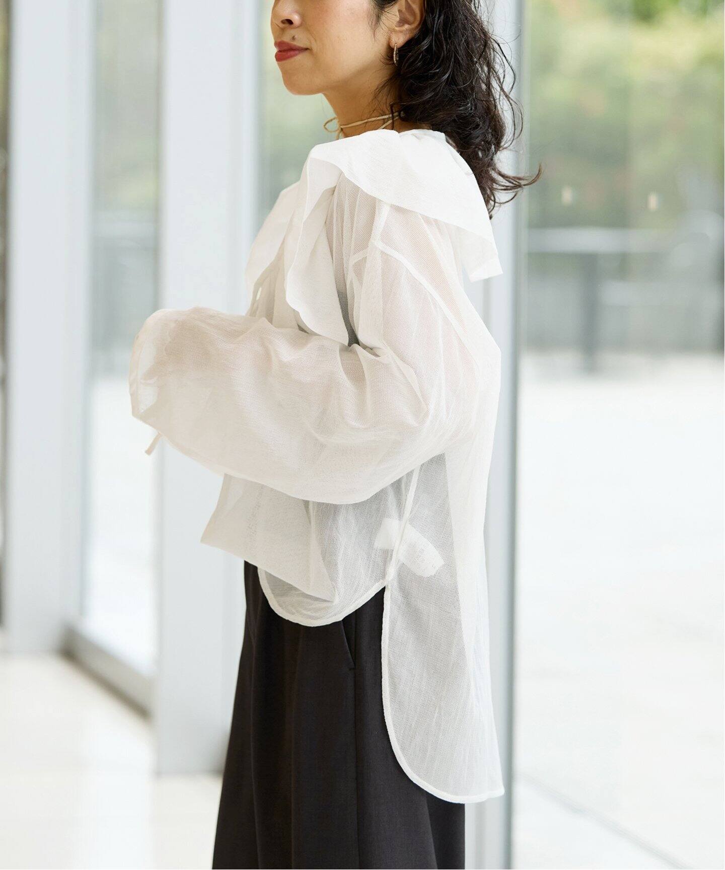 IENA LA BOUCLE メッシュフリルプルオーバー（シャツ／ブラウス