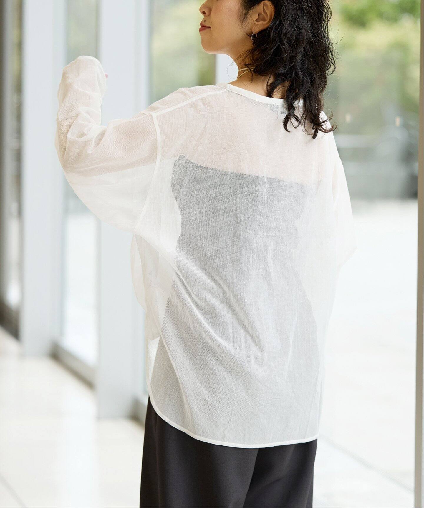 IENA LA BOUCLE メッシュフリルプルオーバー（シャツ／ブラウス