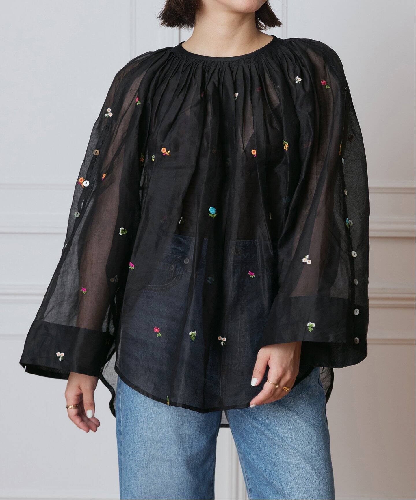 IENA LA BOUCLE フラワー刺繍ボレロブラウス（シャツ／ブラウス