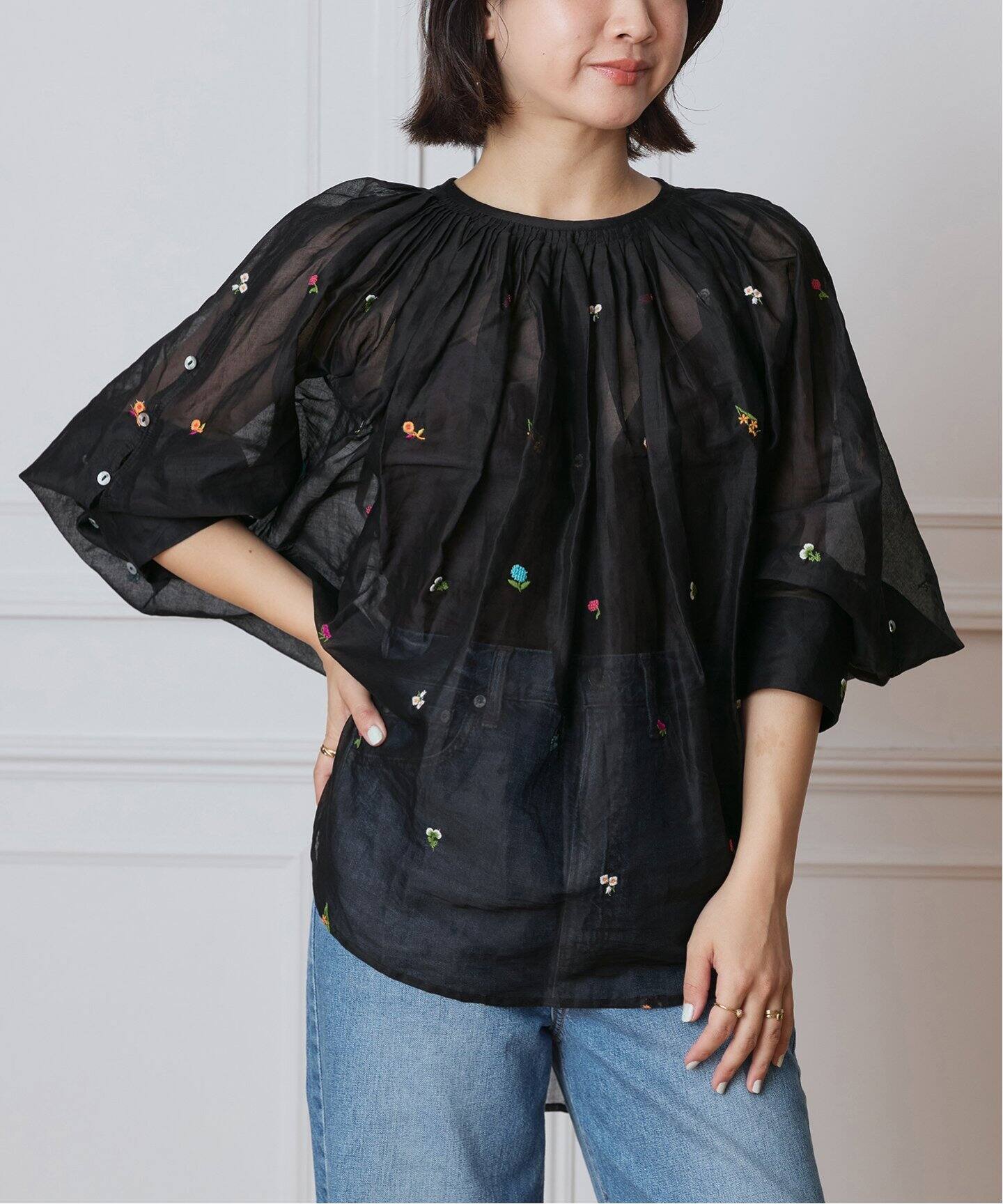 IENA LA BOUCLE フラワー刺繍ボレロブラウス（シャツ／ブラウス