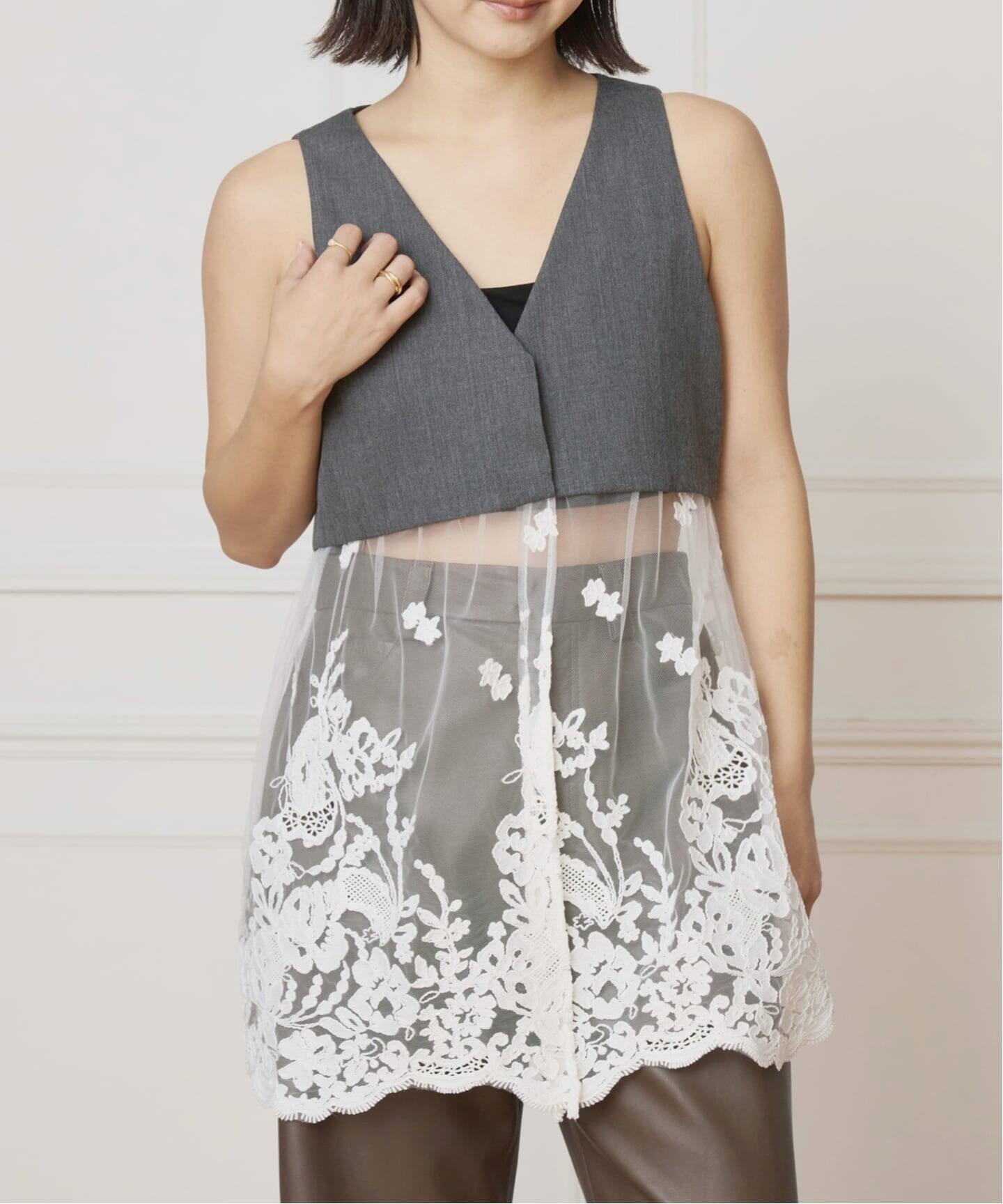 チュールレースノースリーブベスト　イエナラブークル　IENA LA BOUCLE IENA LA BOUCLE チュールレースノースリーブベスト（ベスト）｜IENA