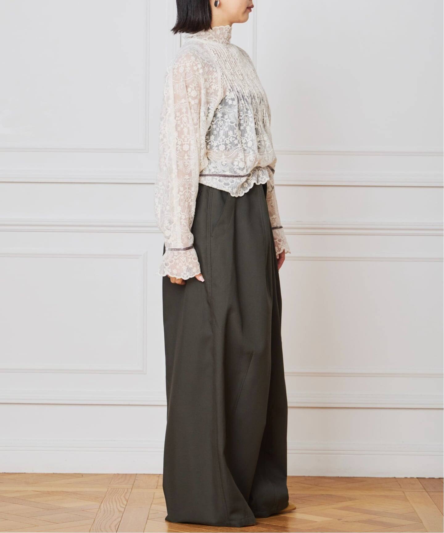 極美品✨IENA LA BOUCLE チュールエンブロイダリー ワンピース　白 IENA LA BOUCLE チュールエンブロイダリーブラウス（シャツ／ブラウス