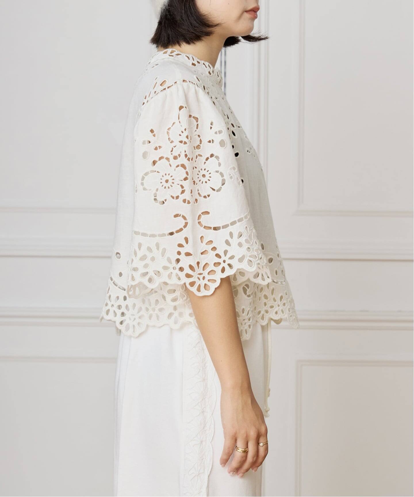 SEA NEW YORK/シー ニューヨーク LULA EMBROIDERY S/SLV TOP PF25-016
