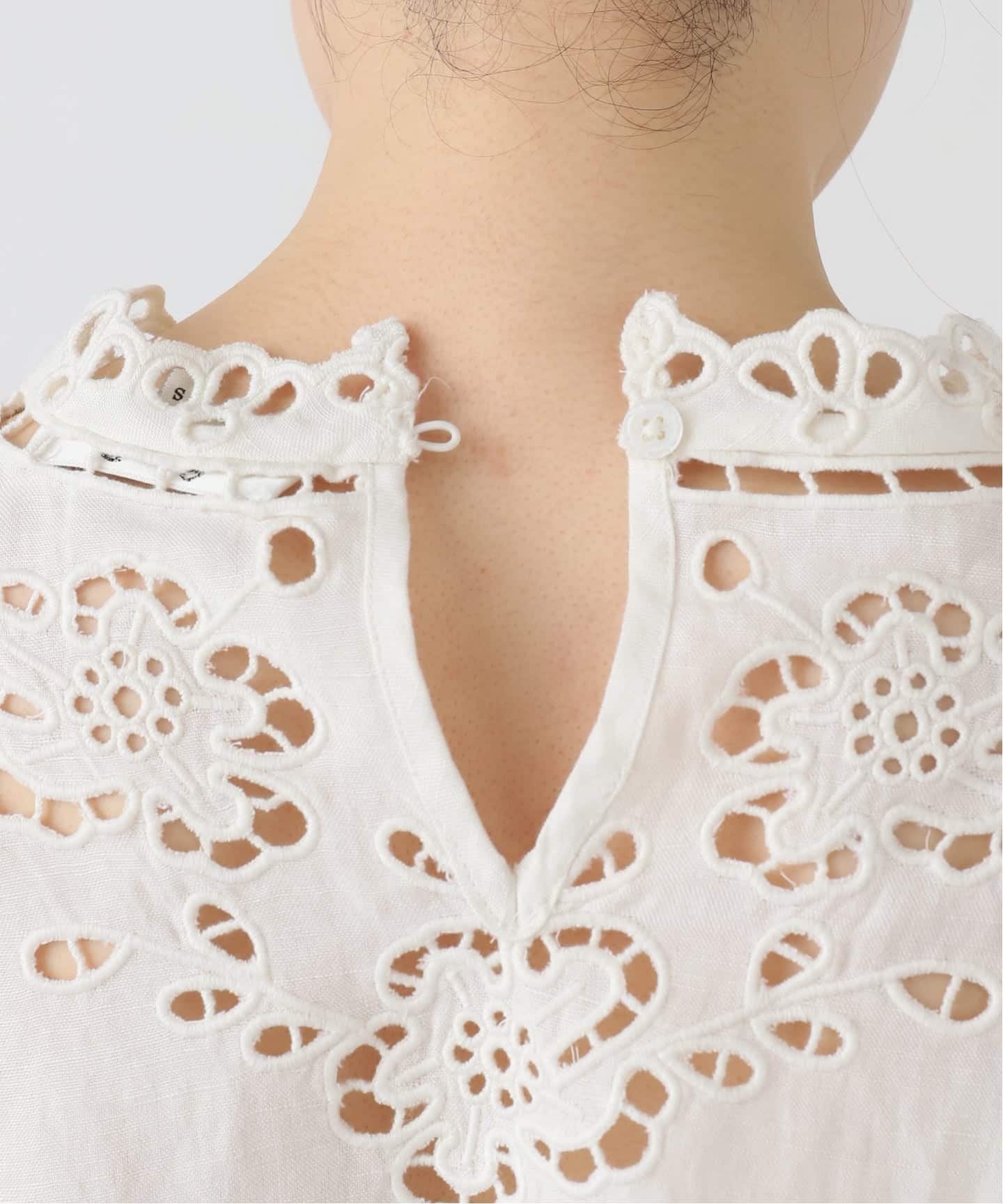 SEA NEW YORK/シー ニューヨーク LULA EMBROIDERY S/SLV TOP PF25-016