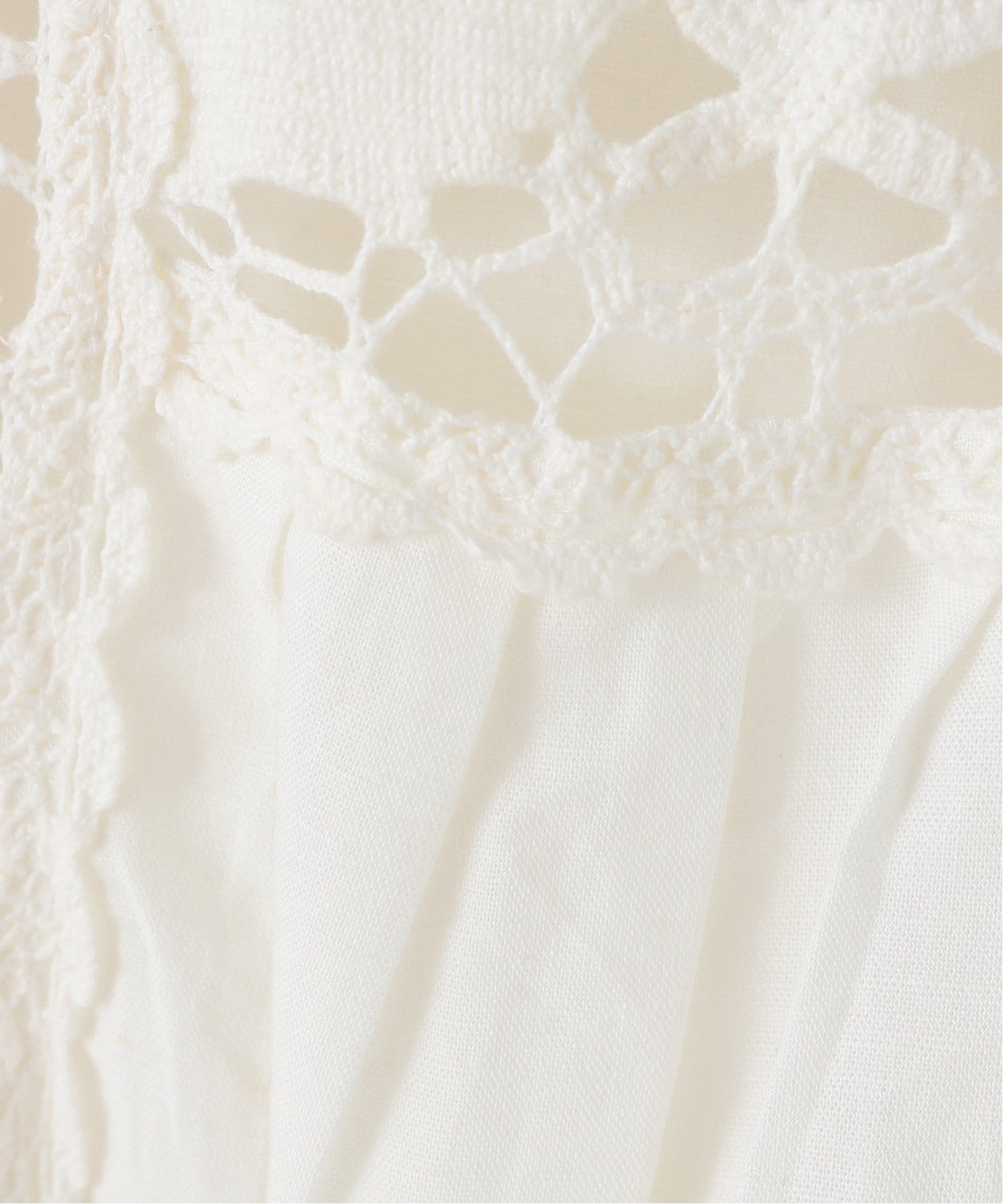 ISABEL MARANT ÉTOILE フラワーレース 半袖トップス ISABEL MARANT ÉTOILE フラワーレース 半袖トップス