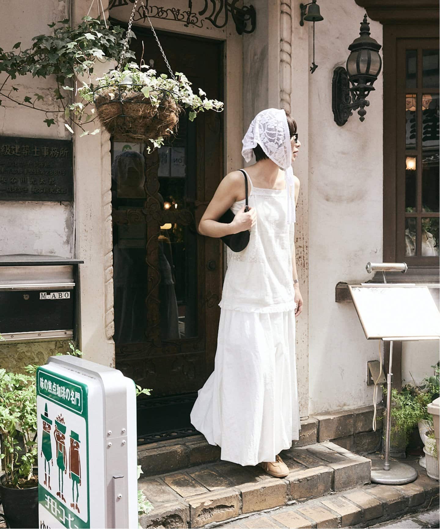 WEB限定》SLOBE citron. メッシュレースキャミソールブラウス