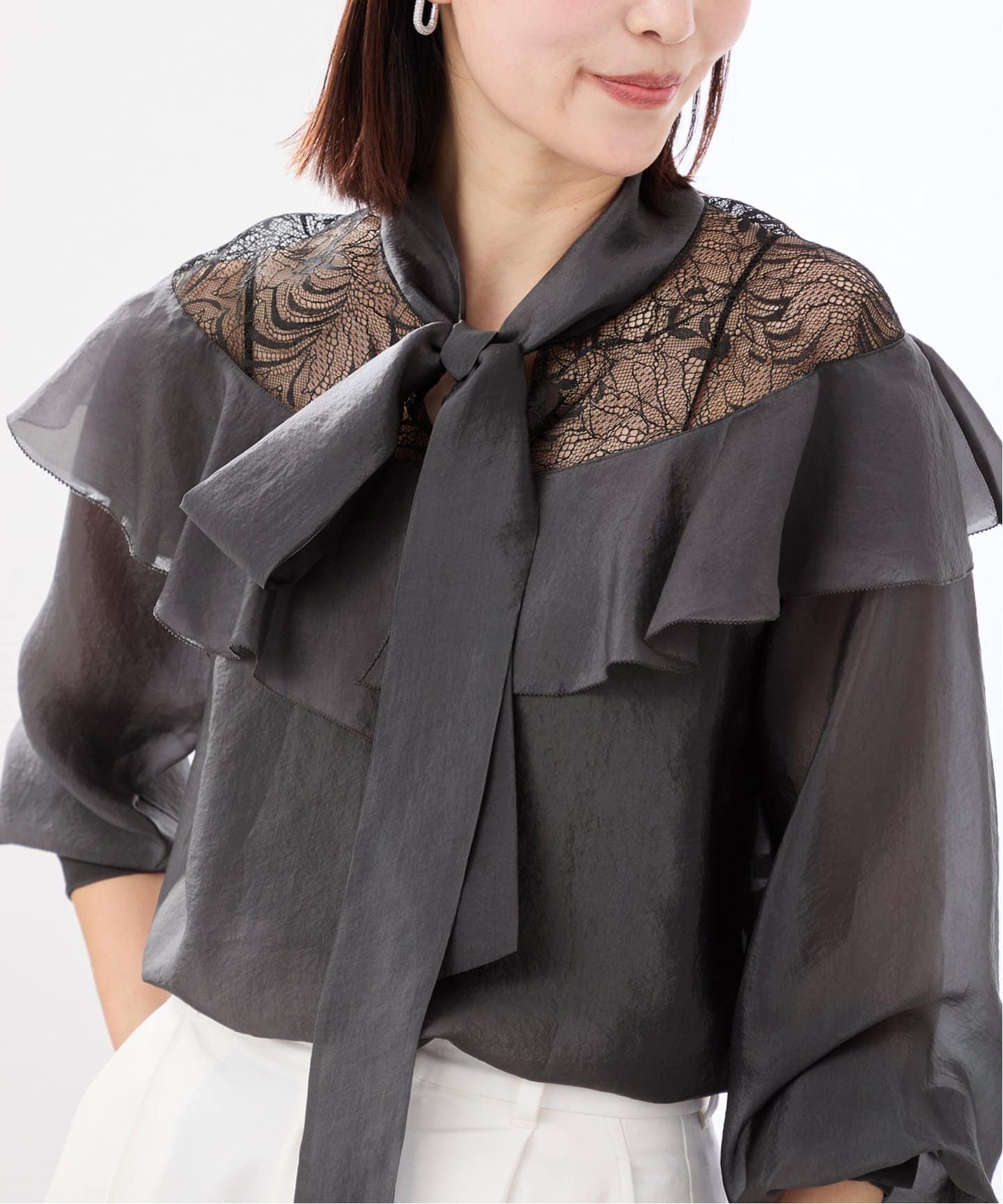 VERMEIL par iena レースボウタイブラウス VERMEIL par iena レースボウタイブラウス ボウタイブラウス