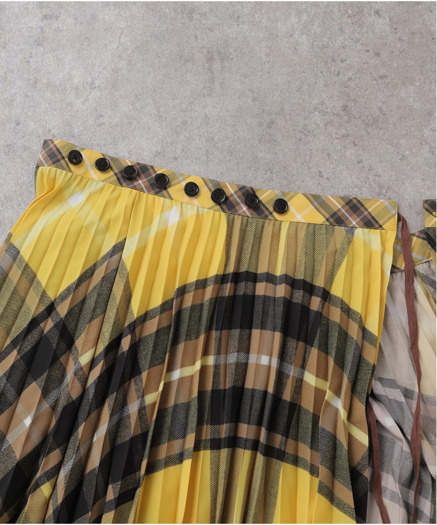 MASU PLEATED WRAP SKIRT yellow