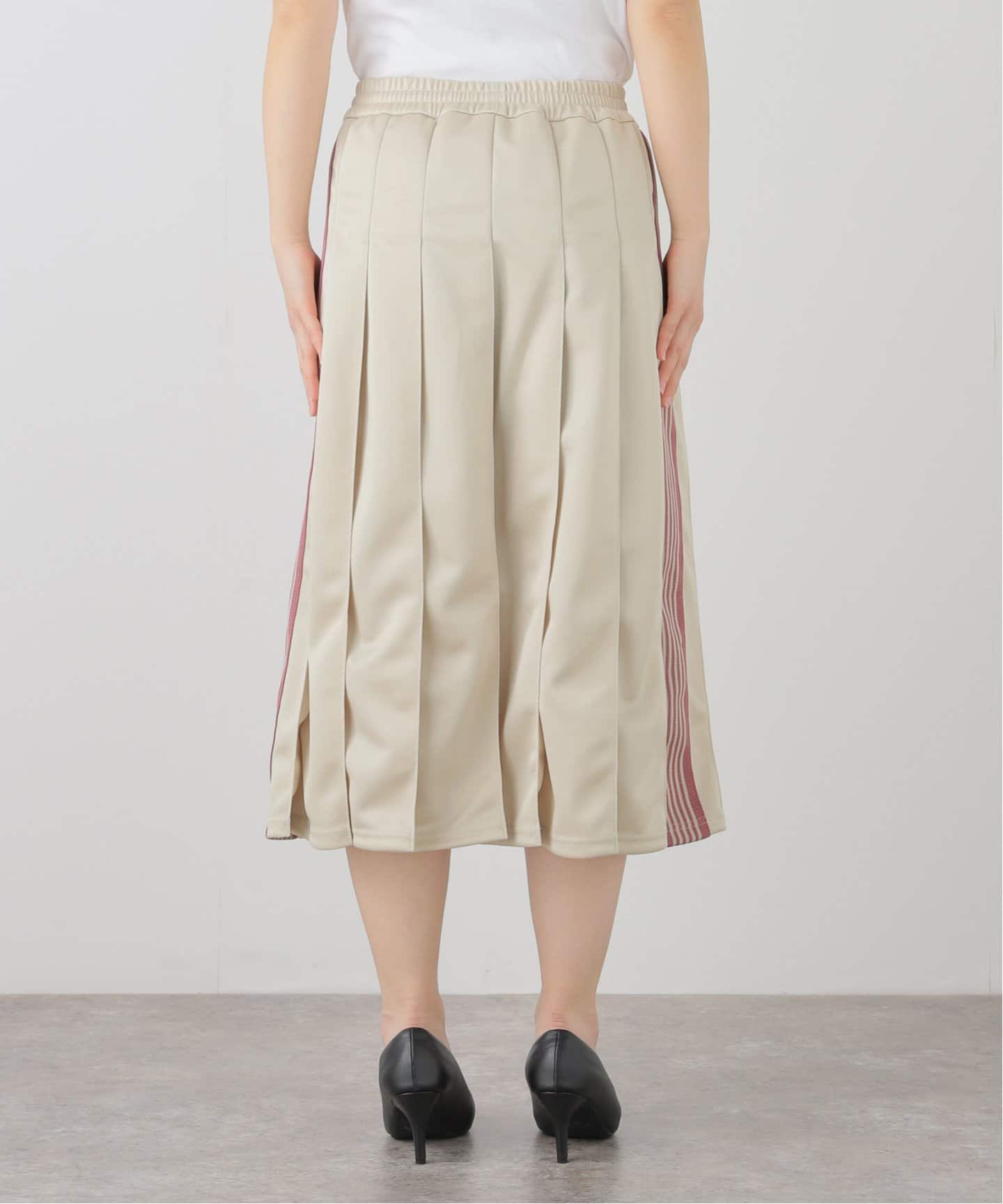 MHL. DRY COTTON NEEDLECORD スカート MHL.からDRY COTTON NEEDLECORDのご紹介 | MARGARET HOWELL