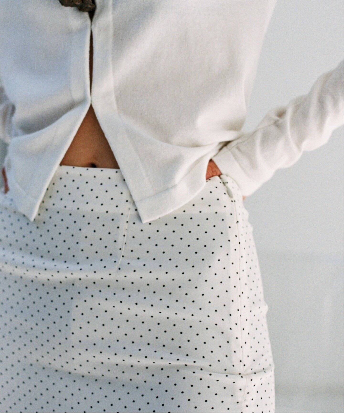 over midi skirt（ひざ丈スカート）｜Charles Chaton（シャルル 
