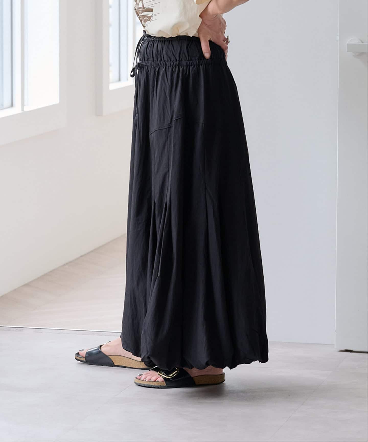 新品　anuke Nylon Balloon Skirt ànuke online store（アンヌーク） / Nylon Balloon SkirtNylon