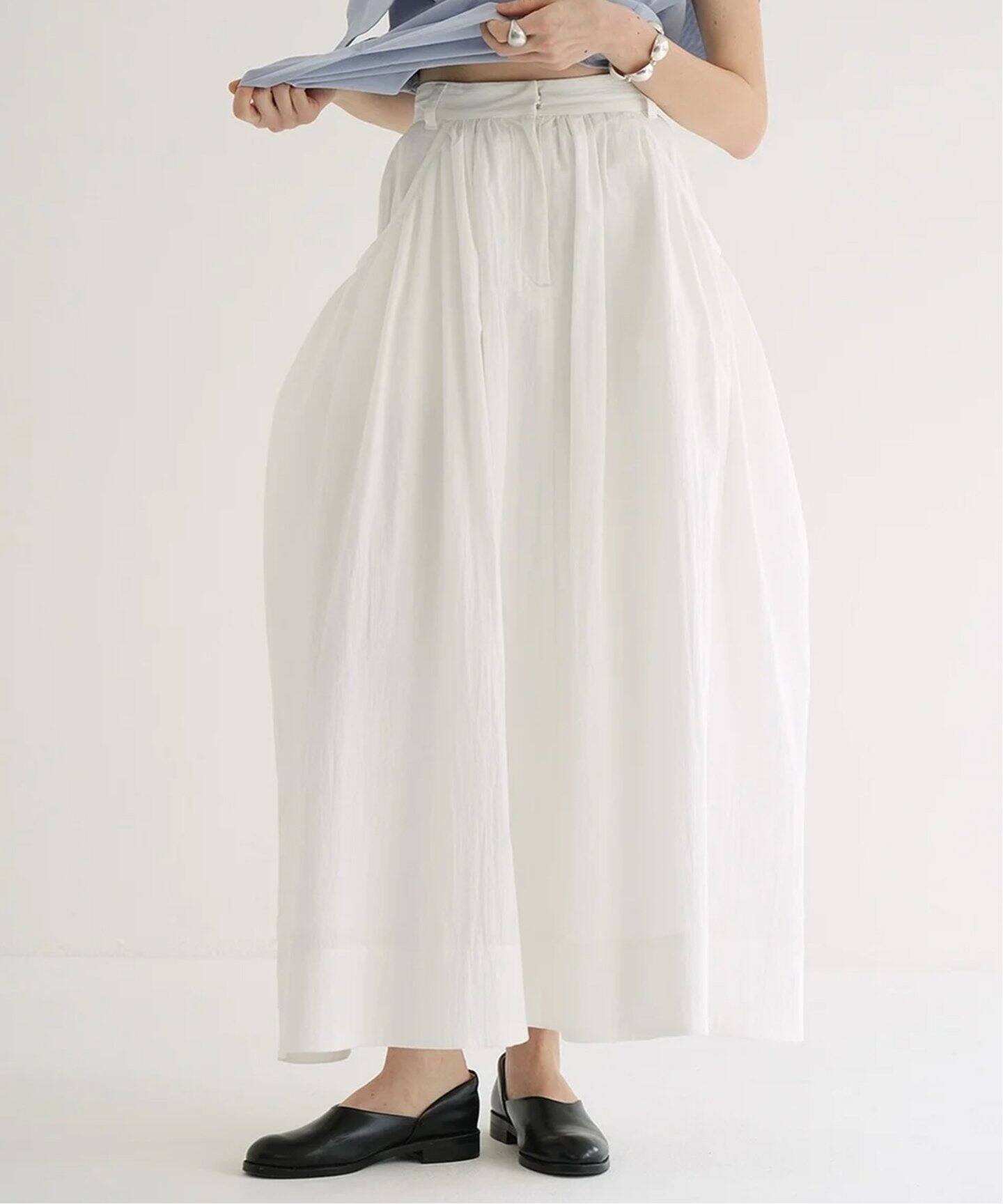 CLANE VOLUME DOME SKIRT 18109-6142（ロング・マキシ丈スカート