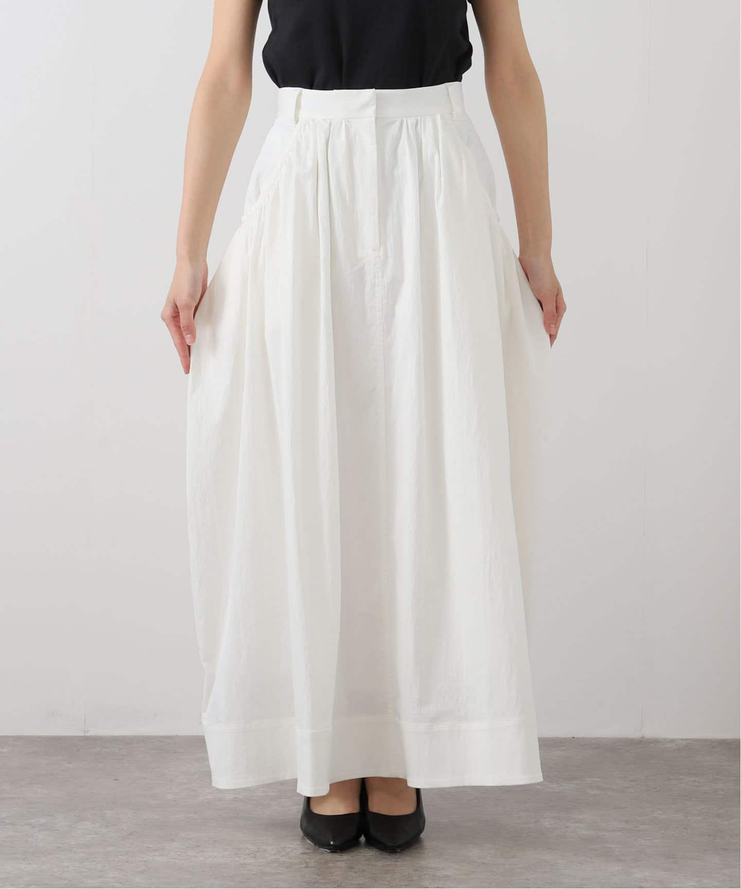 CLANE VOLUME DOME SKIRT 18109-6142（ロング・マキシ丈スカート