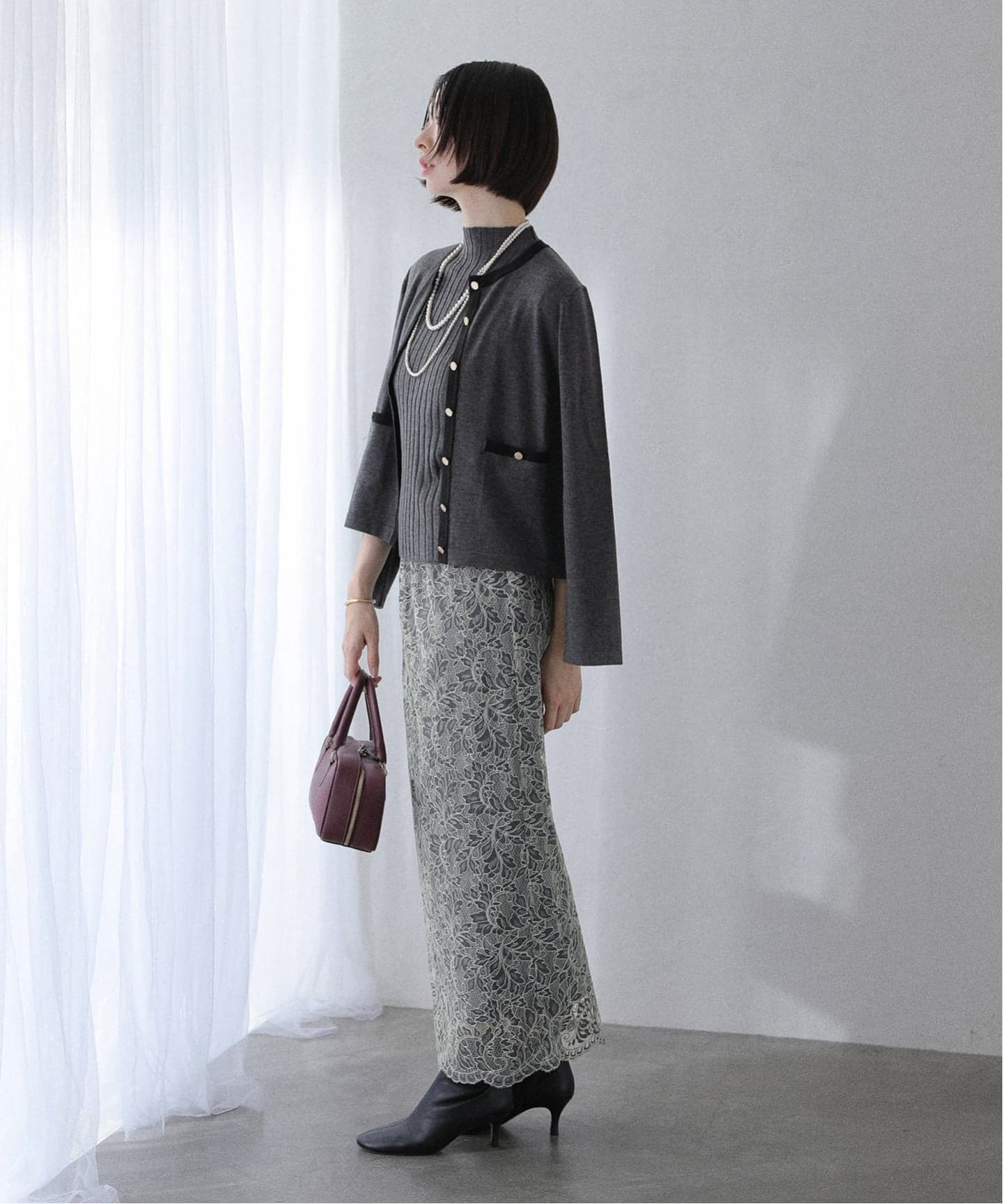 【新品タグ付き未着用】La TOTALITE ラトータリテレースタイトスカート La TOTALITE スカート レースタイトスカート : ZOZOTOWN Yahoo