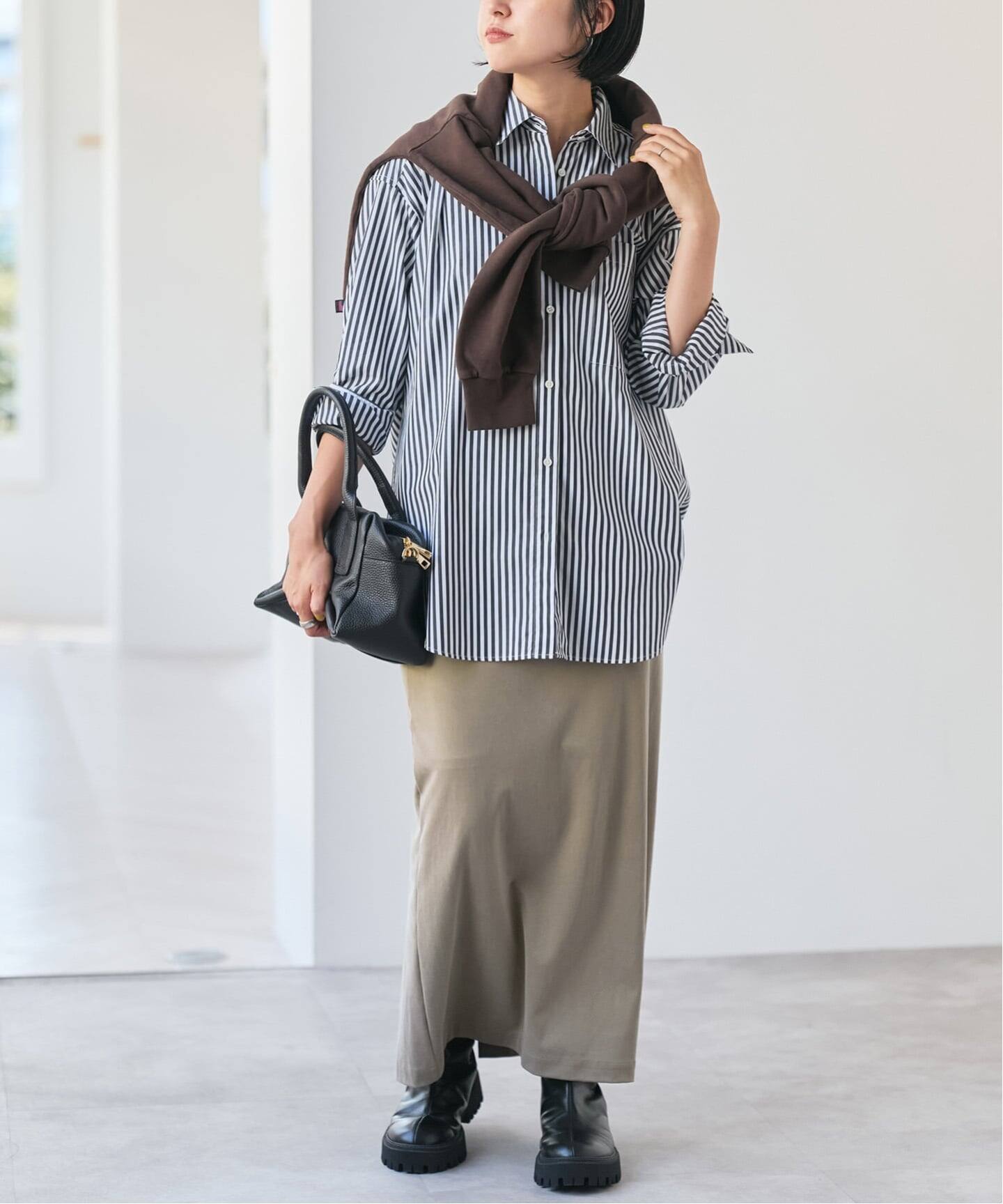 Spick and Span アセテートサテンIラインスカート 38 Spick and Span アセテートサテンIラインスカート 38 スリットI