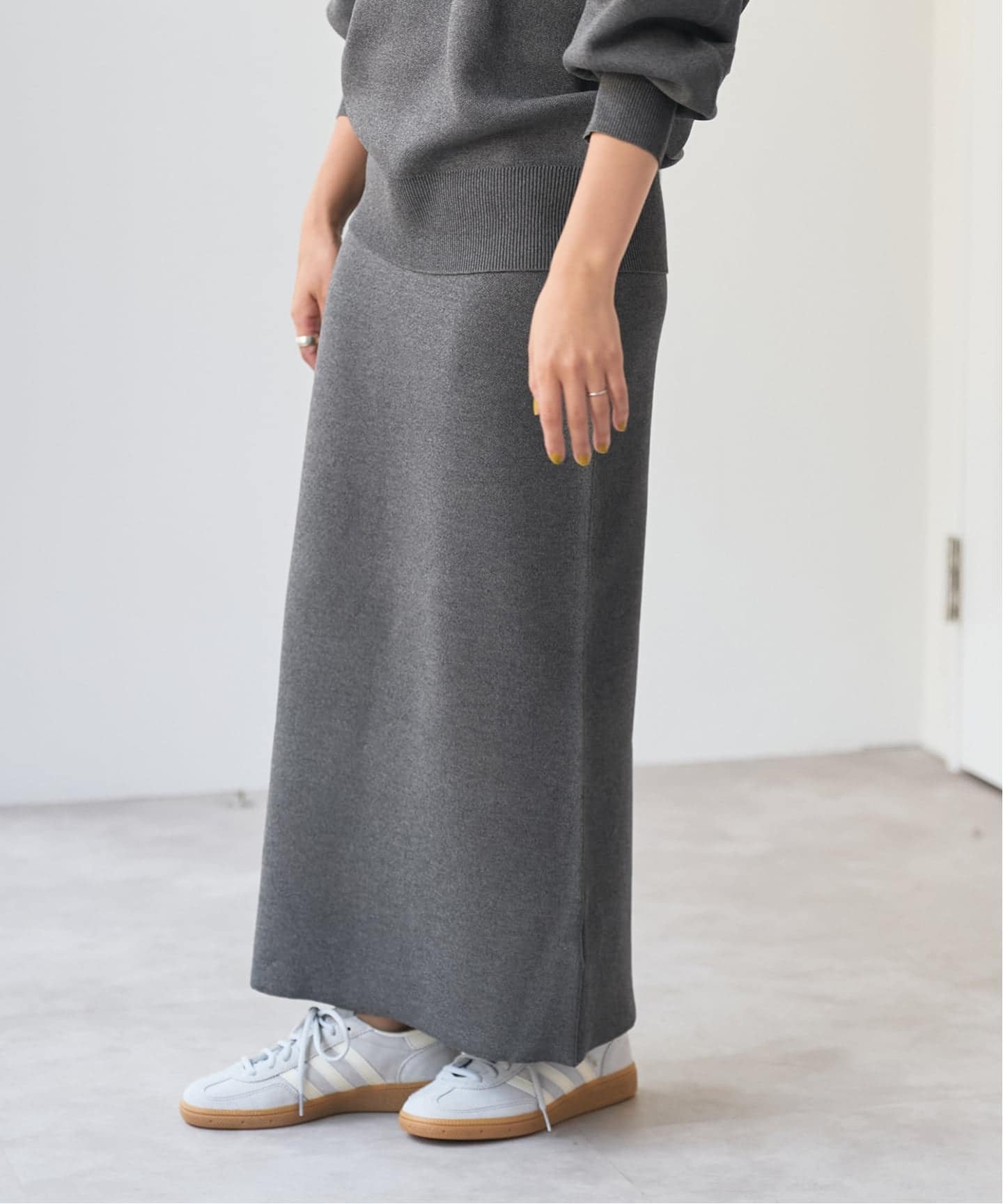 一部店舗+WEB限定》スウェットライクニットタイトスカート