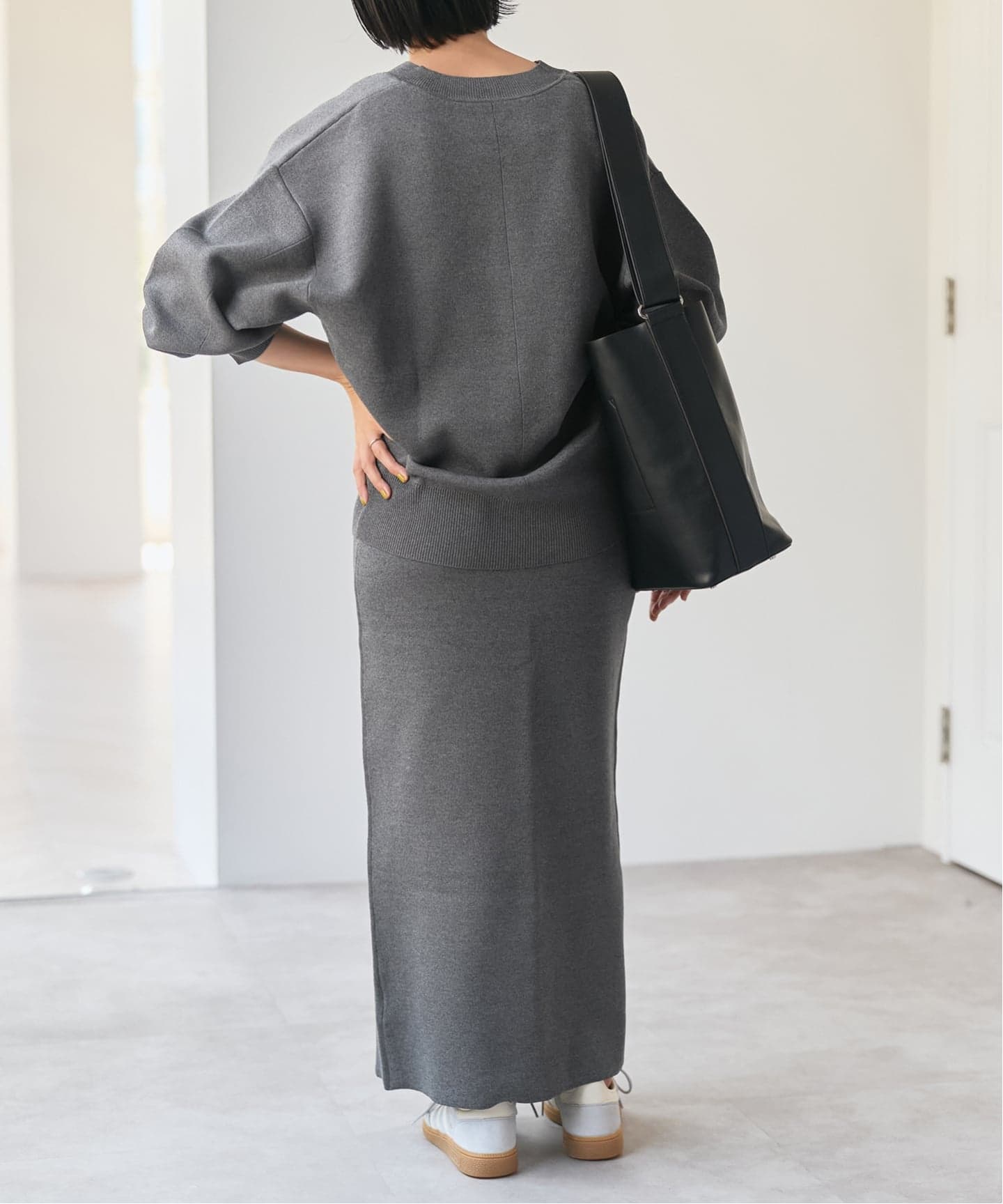 グレー系 ニット タイトスカート 234612EW09798_fw_thumbM.jpg