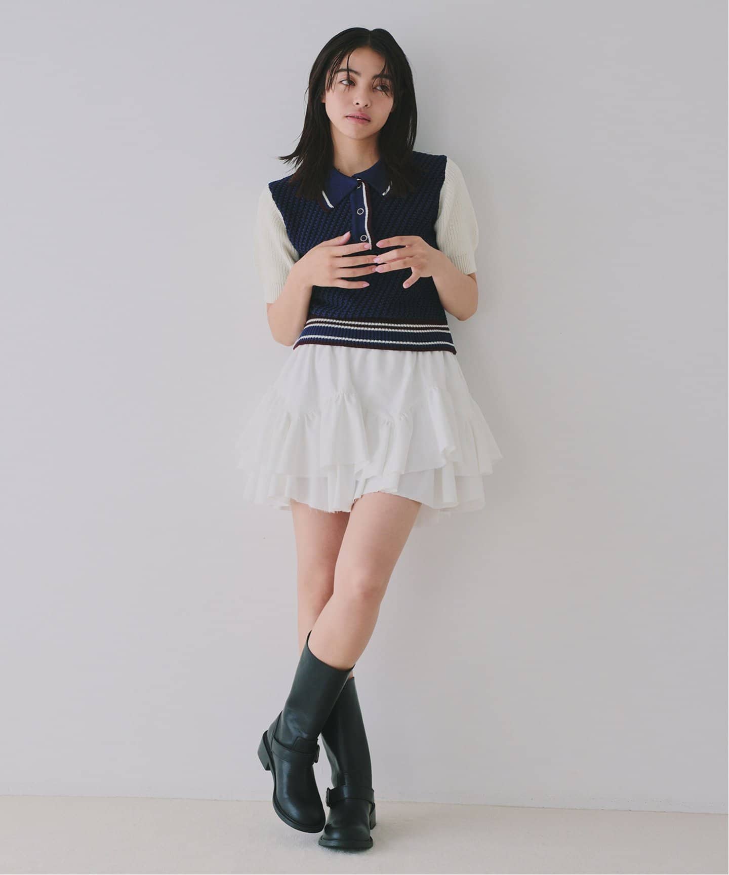 入手困難✨ ドルチェアンドガッバーナ ミニスカート ロゴプレート ホワイト SETUP対応】コットン刺繍バルーンミニスカート(M OFF WHITE