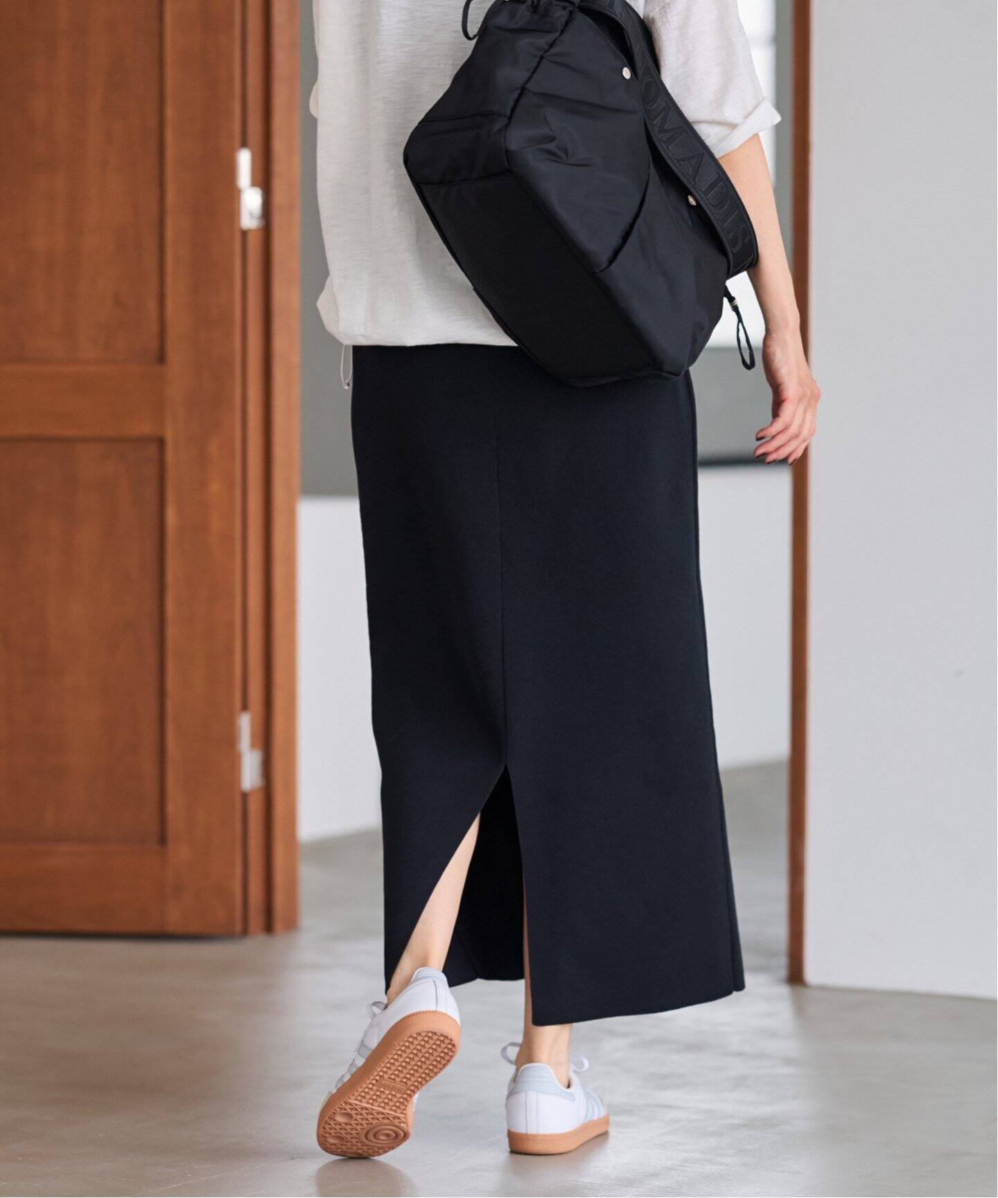 新品タグ付き　フレームワーク　フルニードルタイトスカート ブラック38 FRAMeWORK（フレームワーク）の「VIS-NYフルニードルタイト