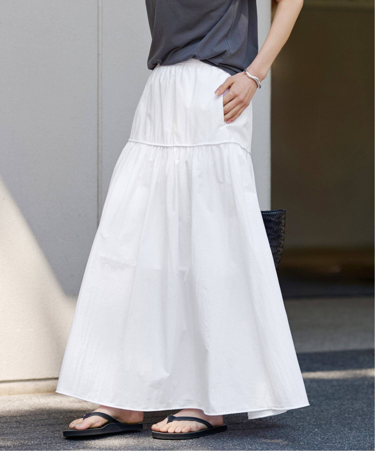 FRAMe WORK フレームワーク スカート ホワイト 白 サイズ:FREE / クリンクル コットン パネル スカート / フレア マキシ シワ加工 / ボトムス【レディース】【中古】【K4429】 タイプライターロングスカート（ロング・マキシ丈スカート