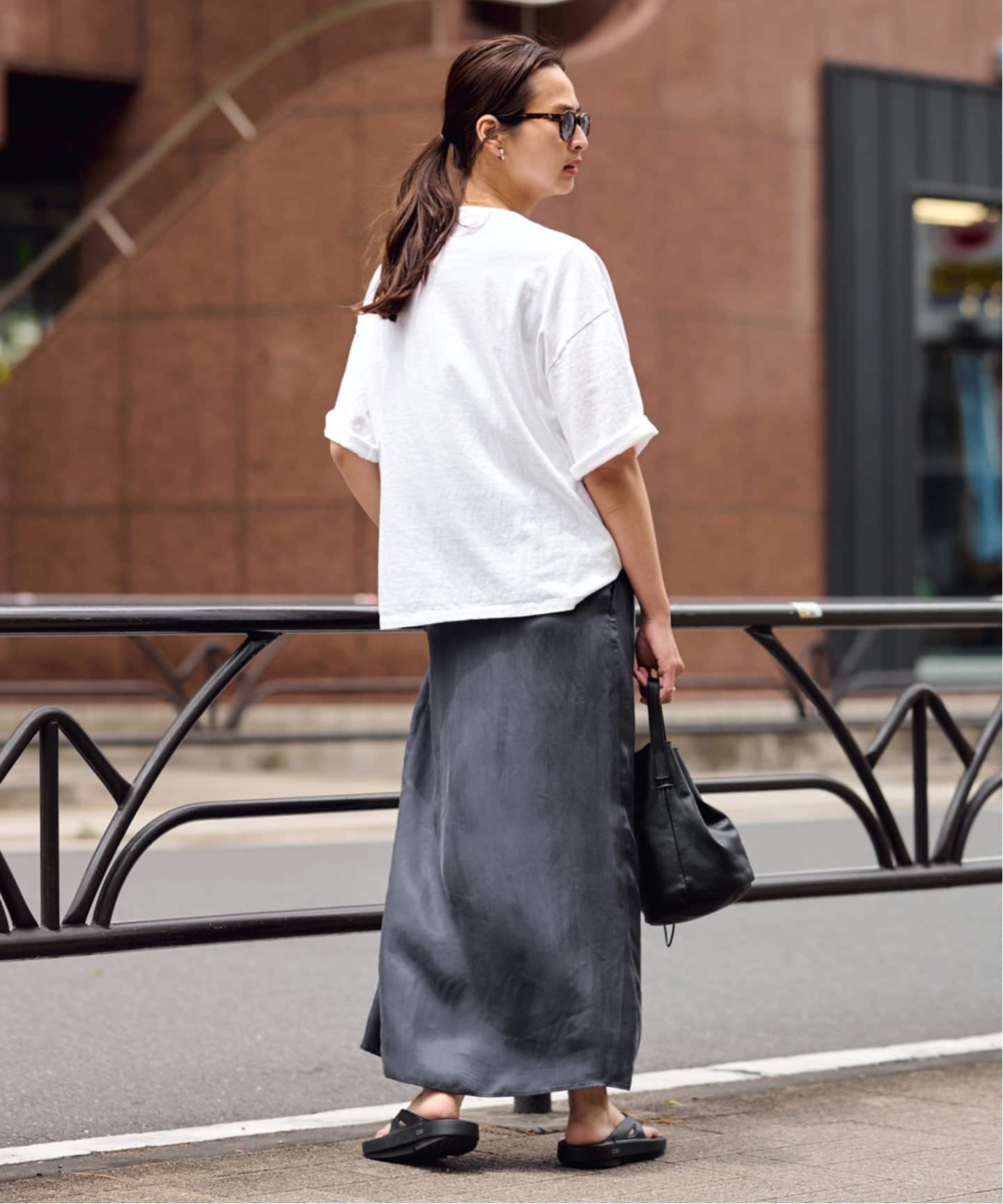 SMOKY CUPRA TUCK SKIRT（ロング・マキシ丈スカート）｜FRAMeWORK