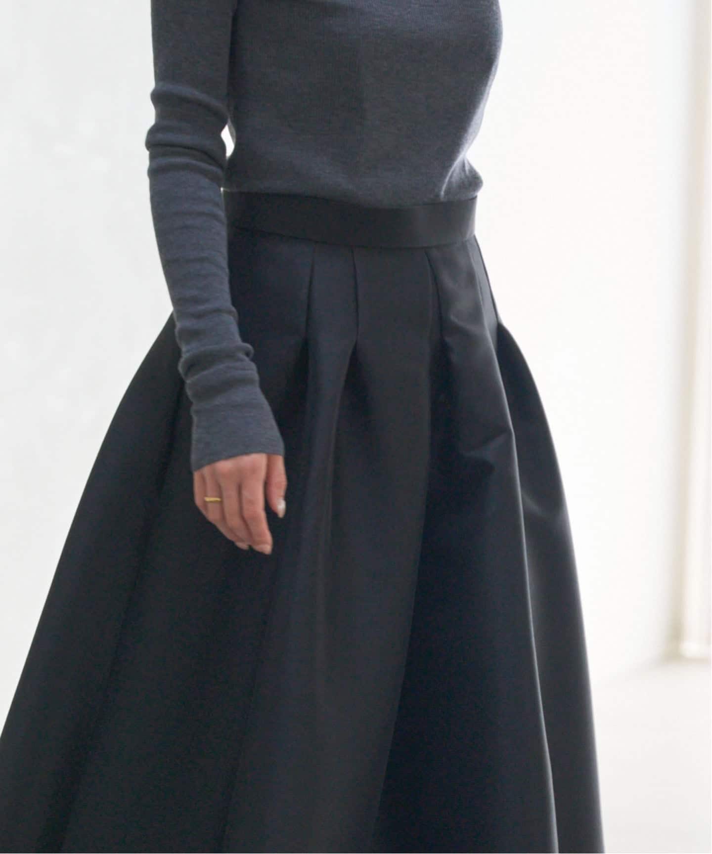 追加》ボリュームフォルムスカート（ロング・マキシ丈スカート