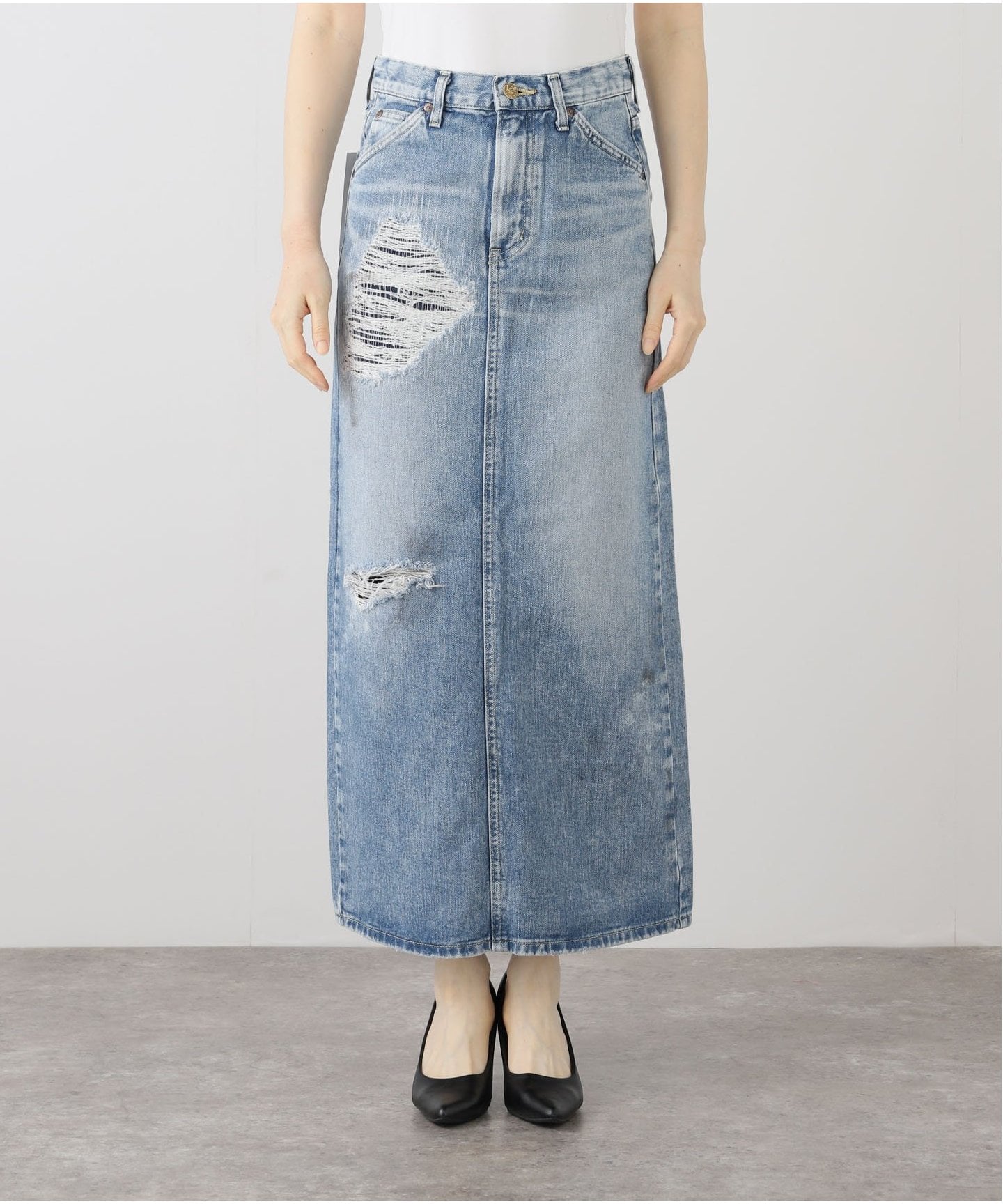 Lee デニムロングスカート by KOWGA ダメージ加工ライトブルー Lee デニムロングスカート by KOWGA ダメージ加工ライトブルー