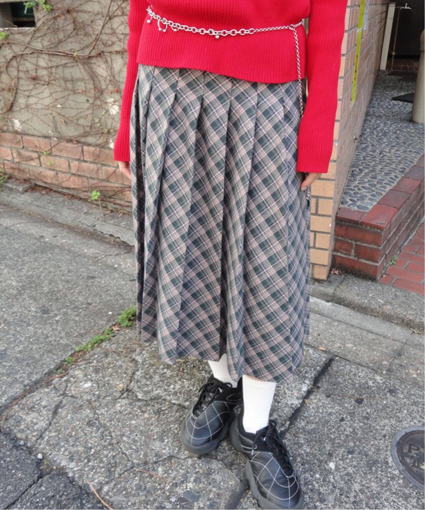 プリーツチェックスカート（ひざ丈スカート）｜Oriens JOURNAL