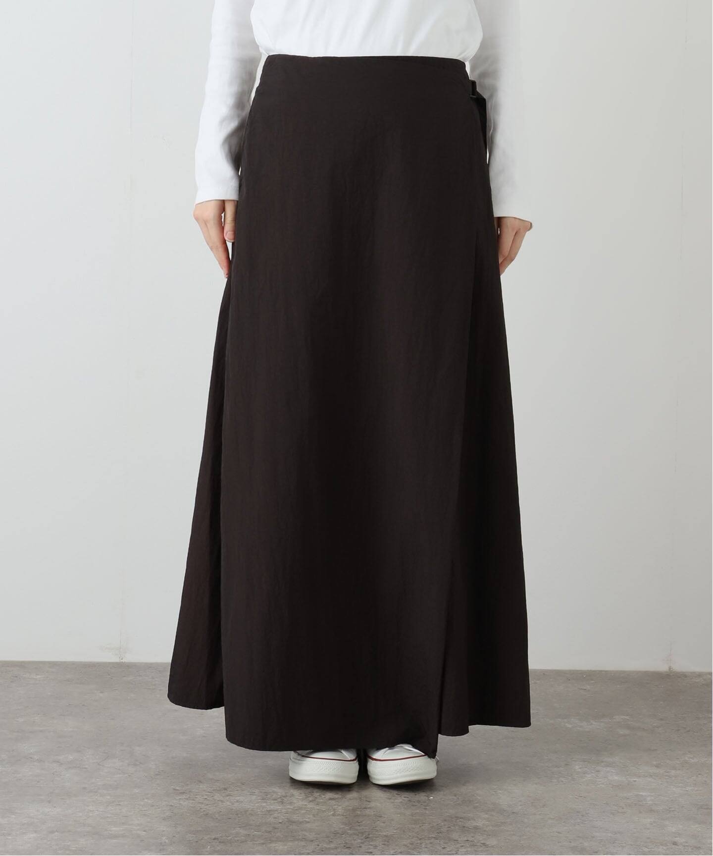 【値下げ】新品 ATON エイトン WRAPPED SKIRT BLACK 01 ATON（エイトン）の「ATON NIDOM WEATHER WRAPPED SKIRT SKAGNW0802