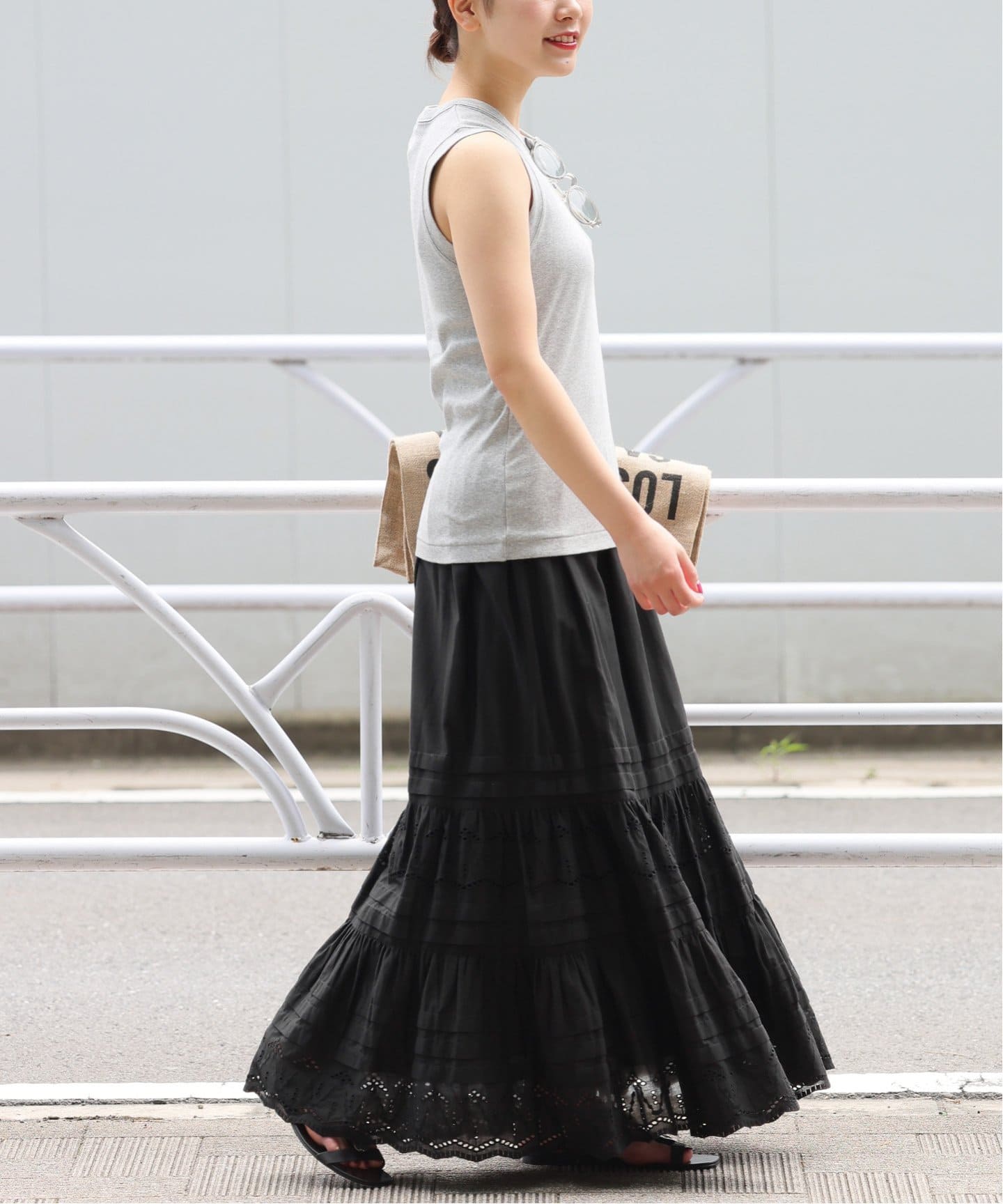 WEB限定追加予約》コットンボイルタック刺繍ロングスカート