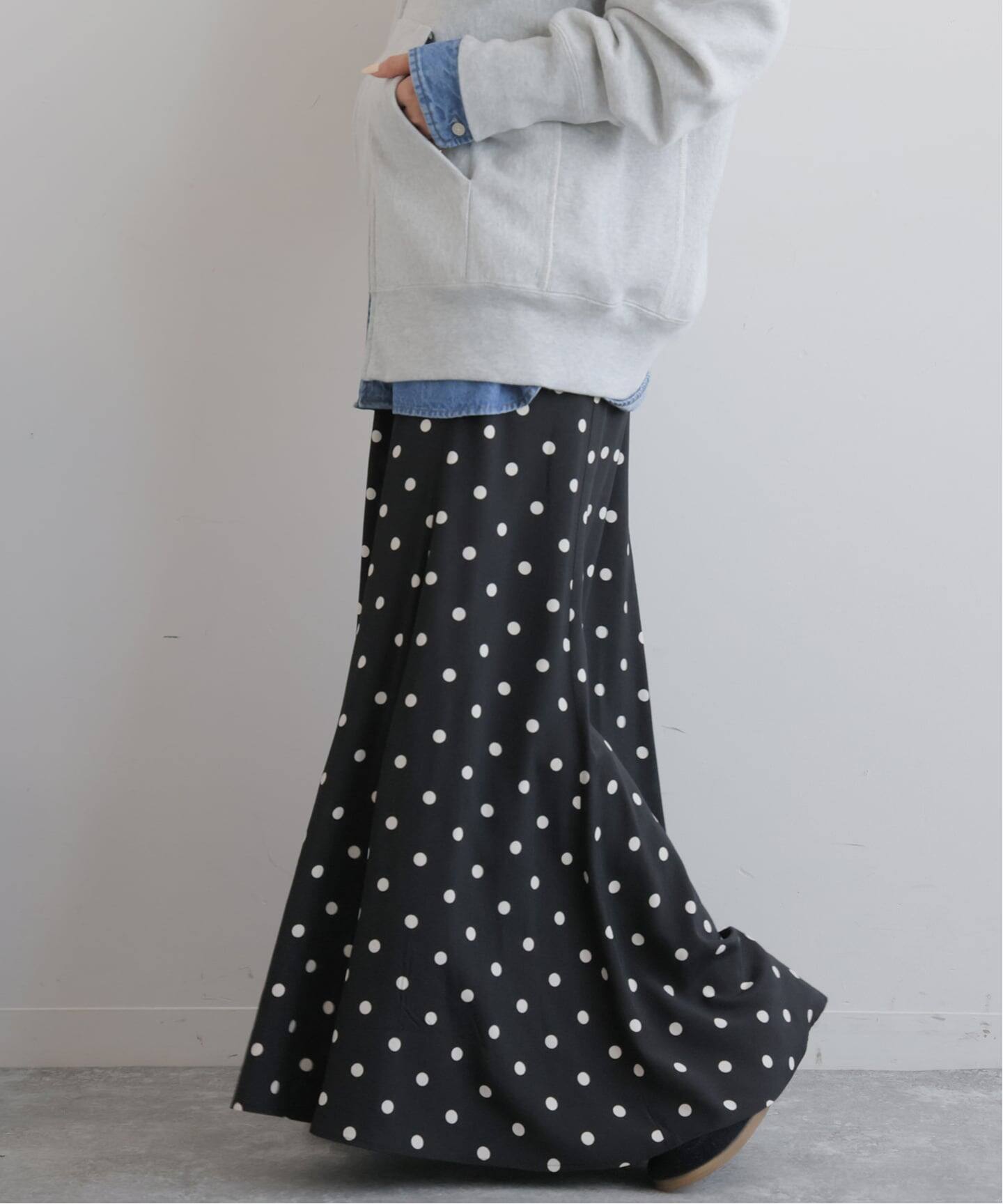 relume ドットプリントマーメイドスカート WEB限定》ドットプリントマーメイドスカート（ロング・マキシ丈