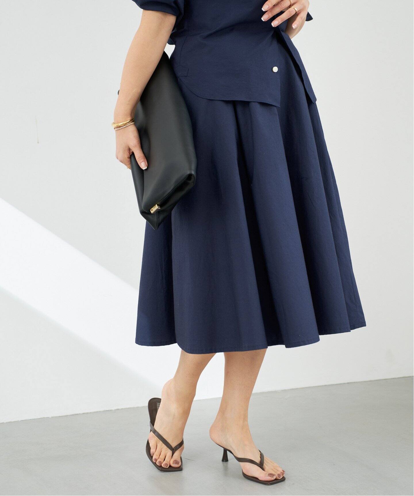 MADISONBLUE / マディソンブルー】TUCKED MI-MOLLET FLARE SKIRT（ひざ  
