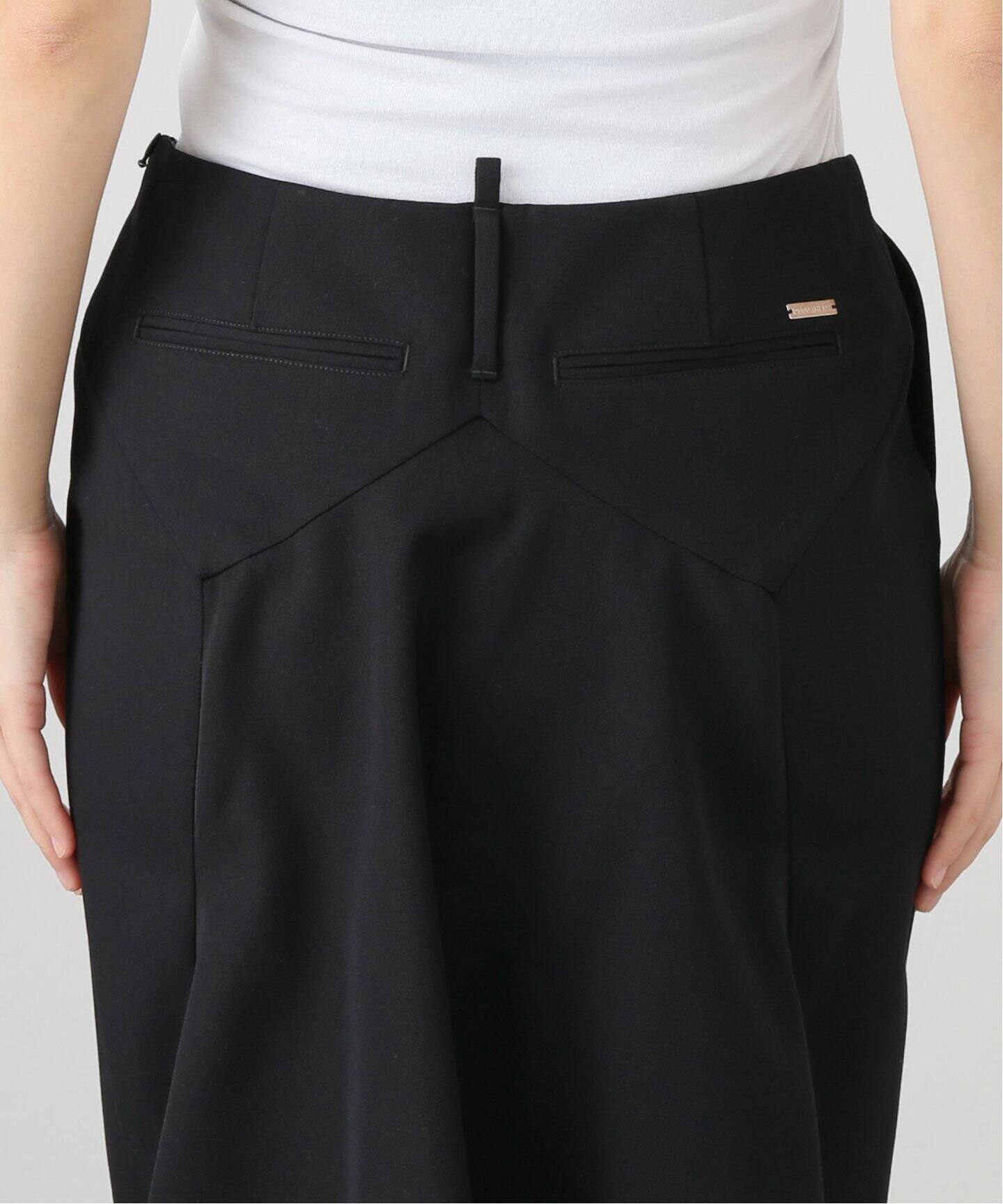 DSQUARED2/ディースクエアード】 PLUGED TAILOR スカート（ひざ丈  