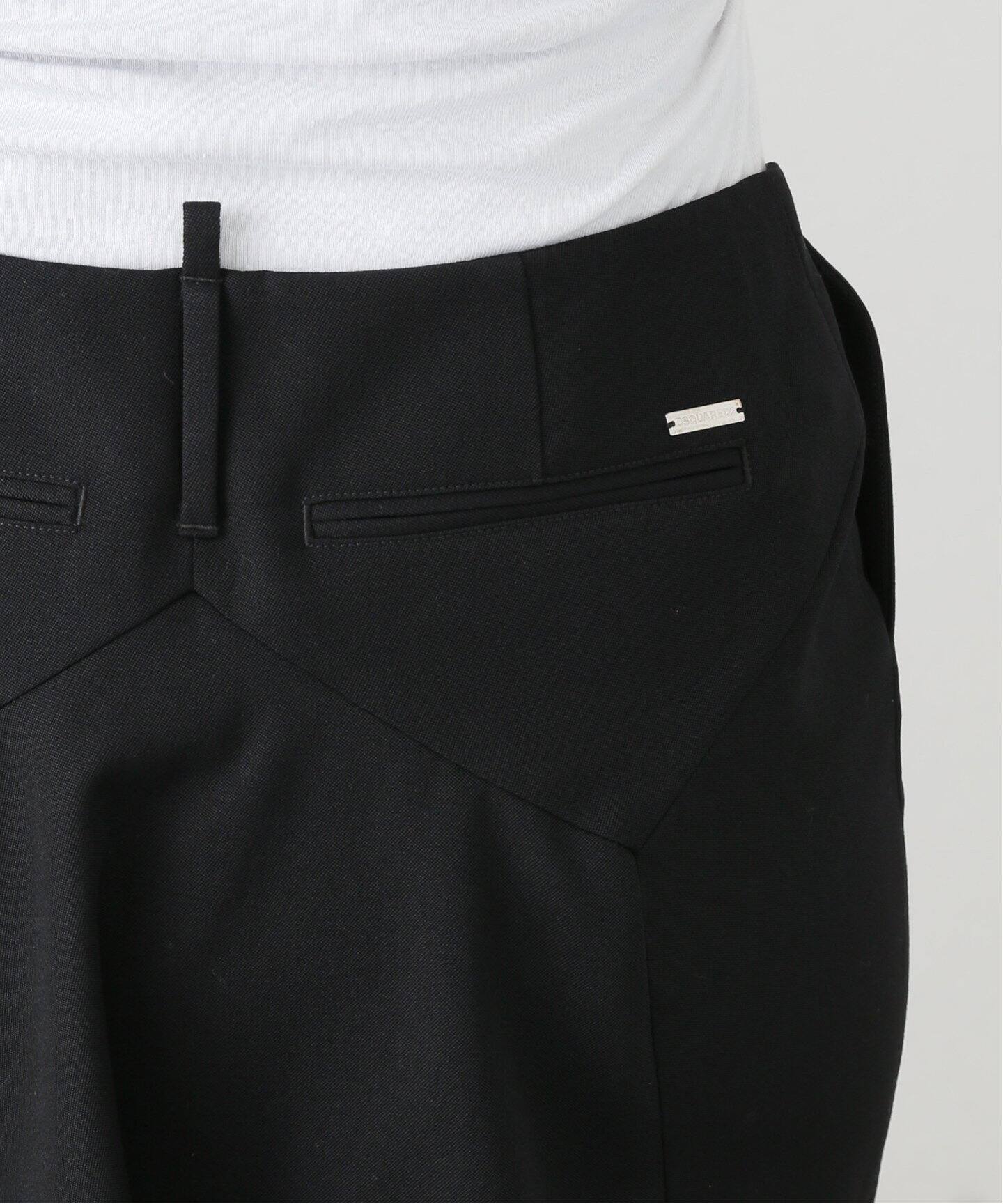DSQUARED2/ディースクエアード】 PLUGED TAILOR スカート（ひざ丈 