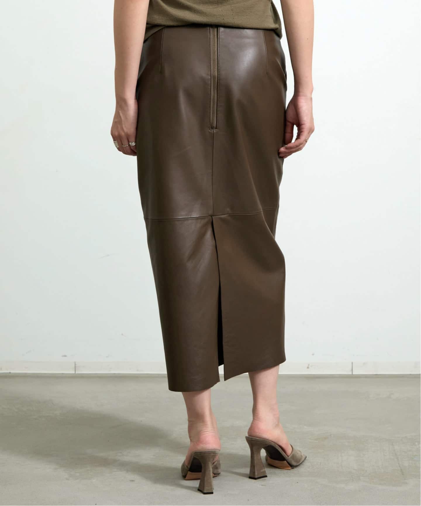 アパルトモンlappartement Leather Overall Skirt アパルトモンlappartement Leather Overall Skirt アパルトモン