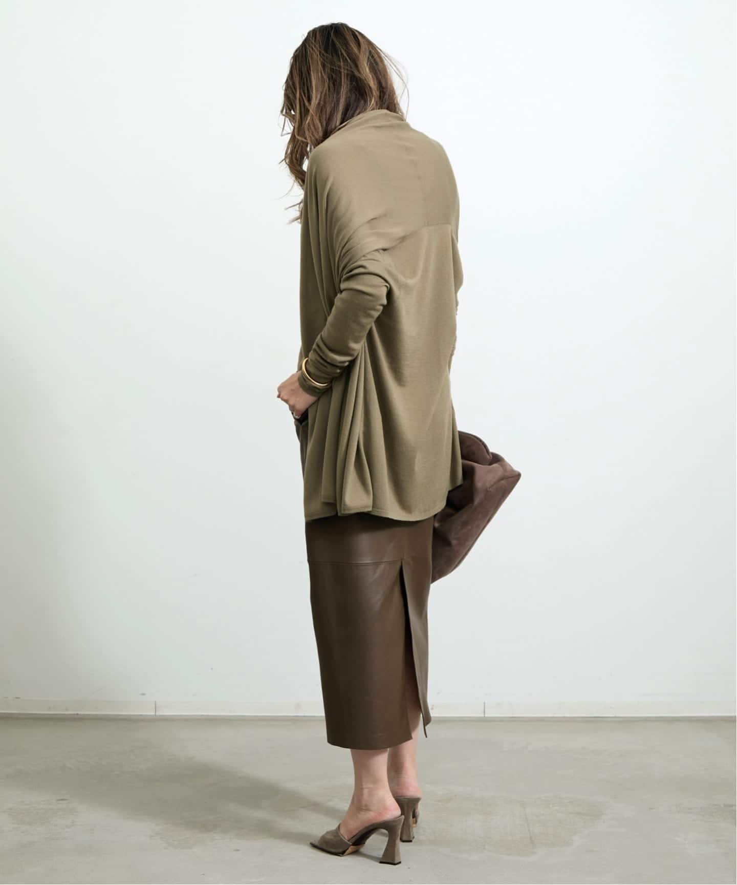 SHEEP LEATHER TIGHT SKIRT（その他スカート）｜L'Appartement