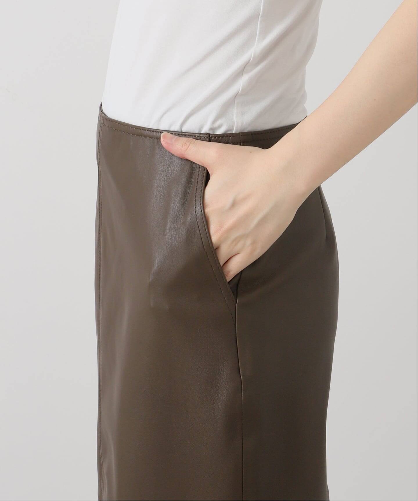 SHEEP LEATHER TIGHT SKIRT（その他スカート）｜L'Appartement
