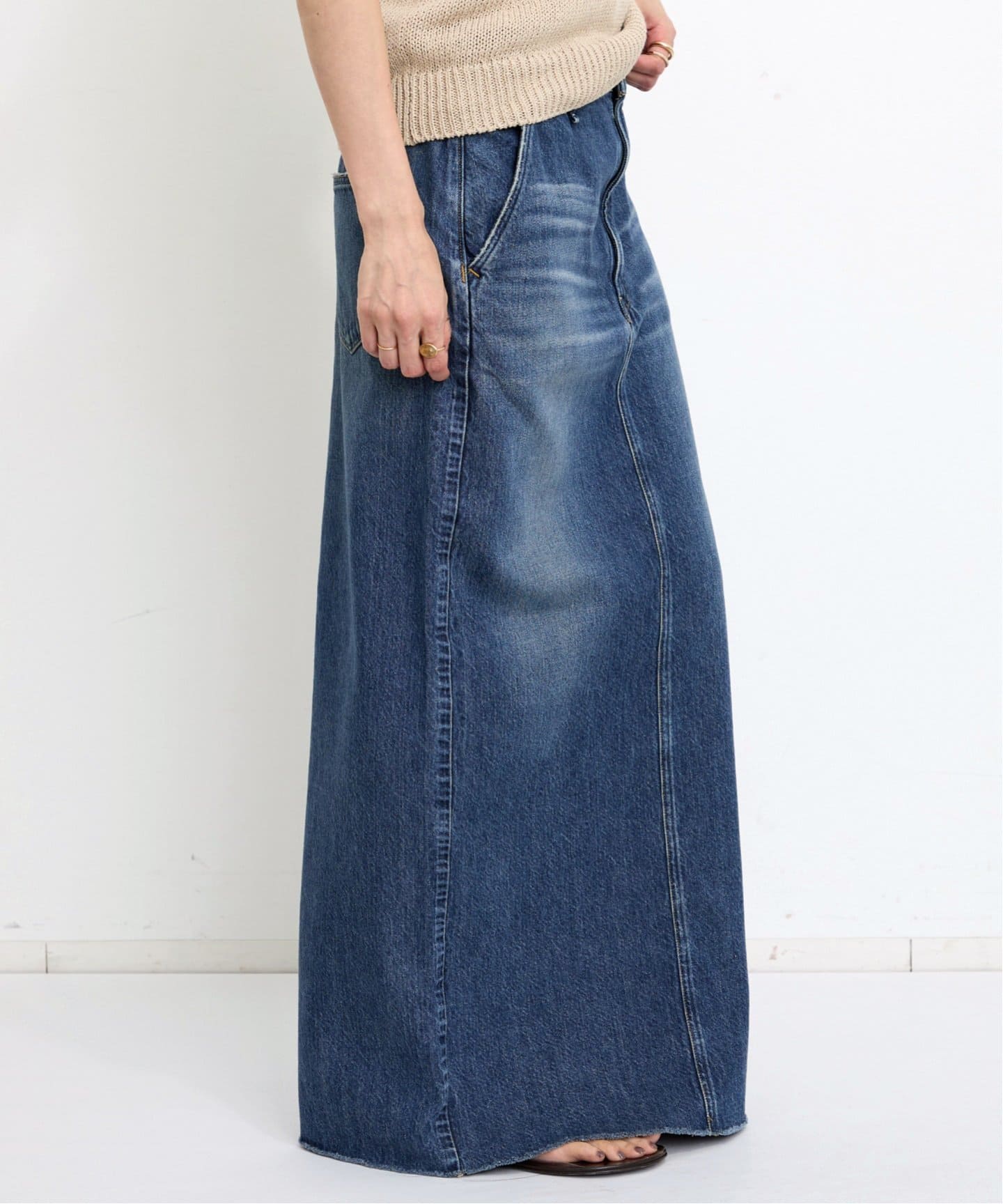 アパルトモン UPPER HIGHTS/アッパーハイツ DENIM SKIRT UPPER HIGHTS/アッパーハイツ】 DENIM SKIRT（ロング・マキシ丈