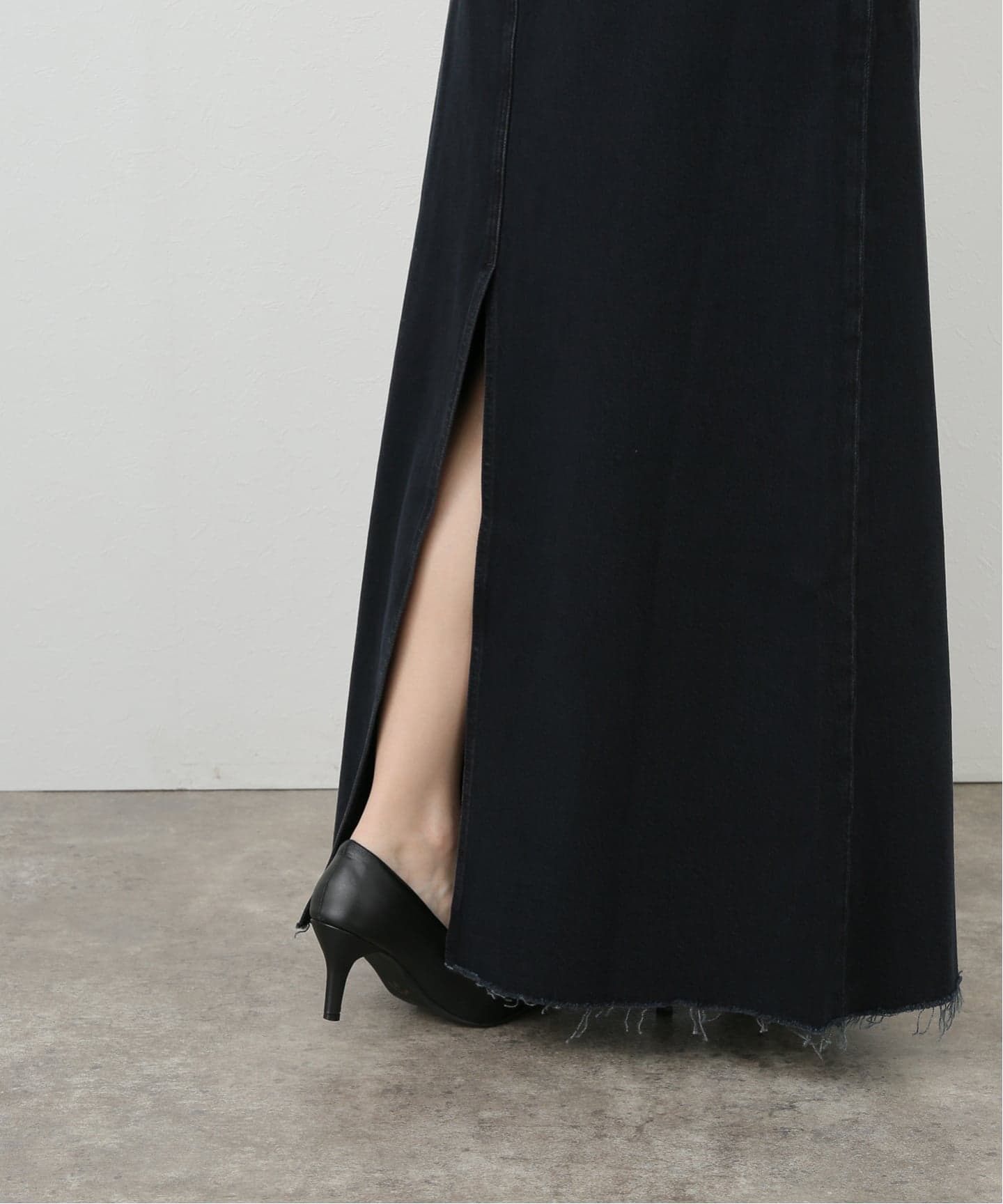 予約》【AGOLDE/エーゴールドイー】 HILLA SKIRT（デニム