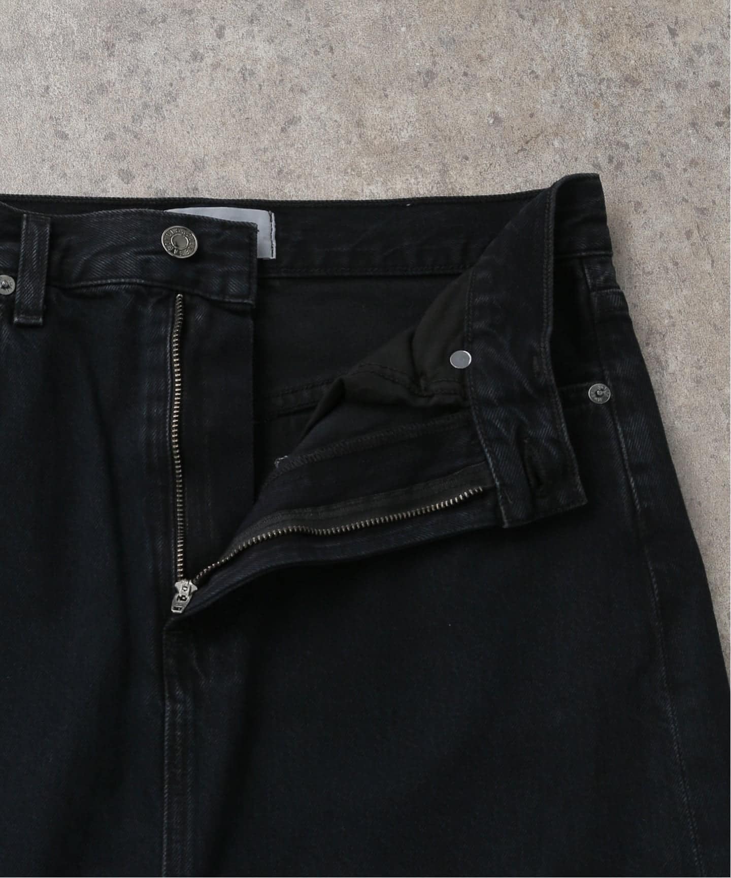 AGOLDE/エーゴールドイー】 HILLA SKIRT（デニムスカート）｜L