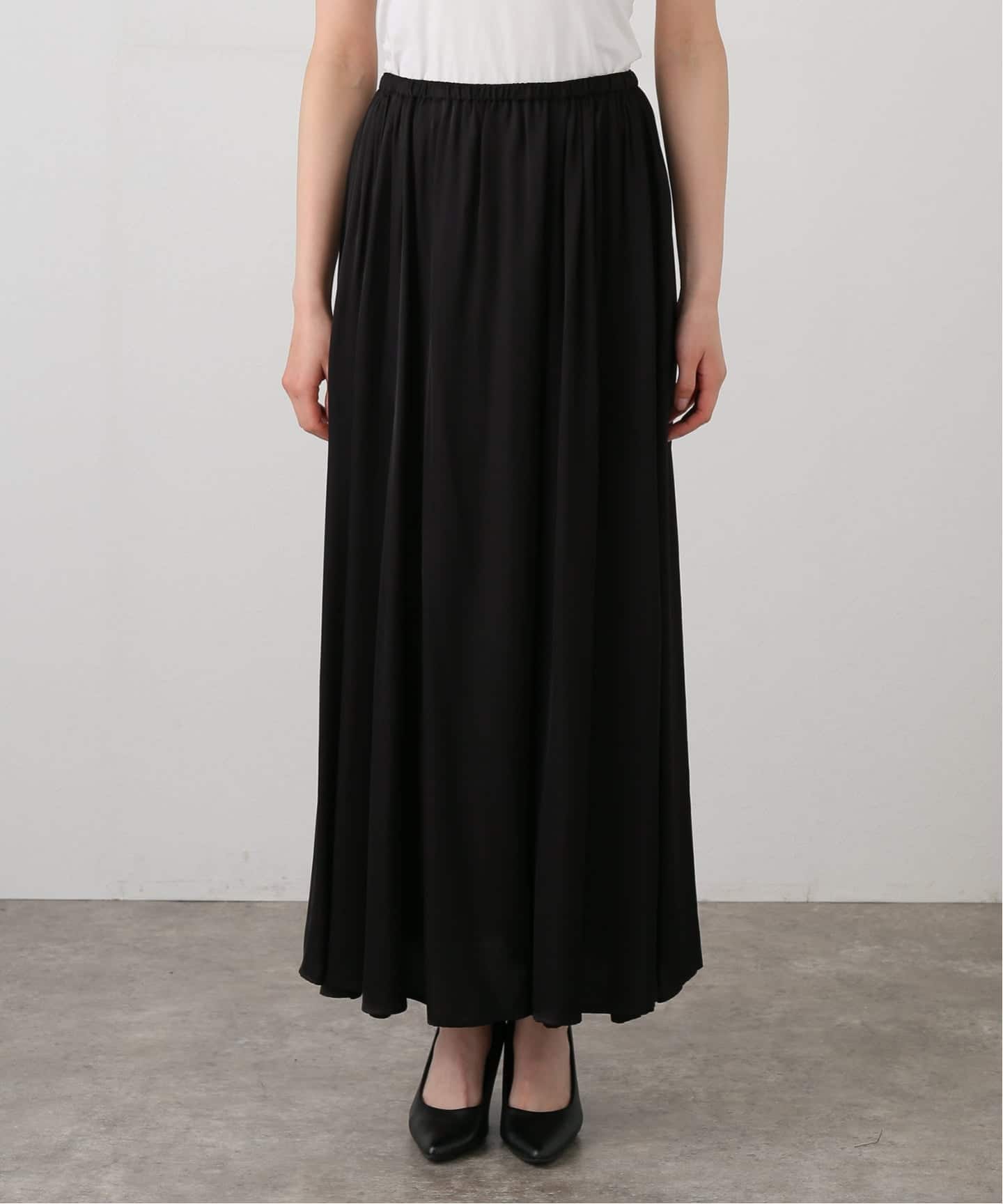 新品同様！AP STUDIO サテンギャザースカート AP STUDIO（エーピーストゥディオ）の「サテンギャザースカート