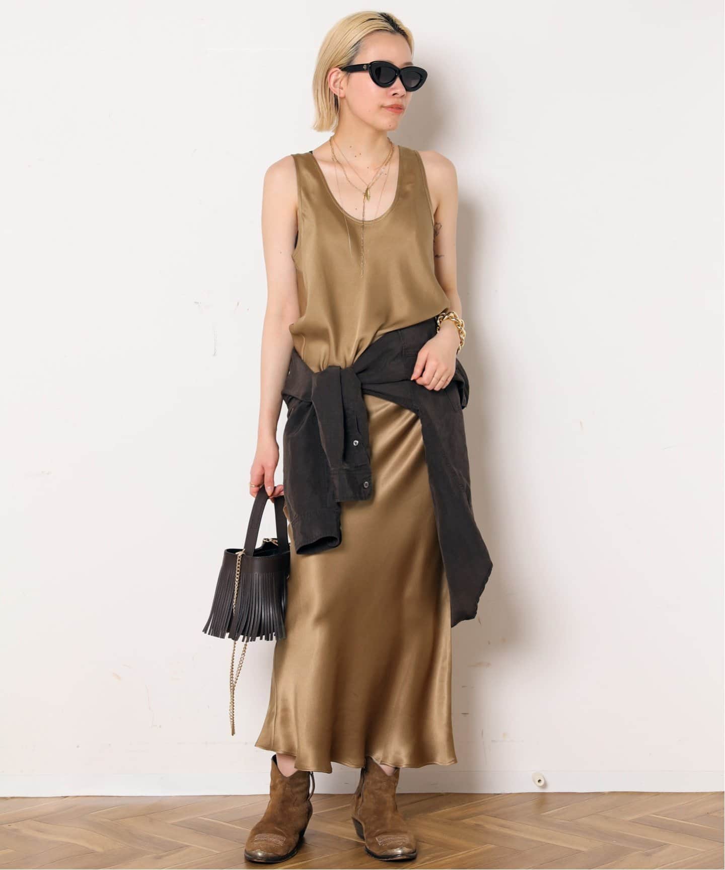 ANINE BING アニンビン ゴールド サテン フレアロングスカート シルク ANINE BING/アニン ビン】FLARE SKIRT(KHAKI)（ロング・マキシ丈