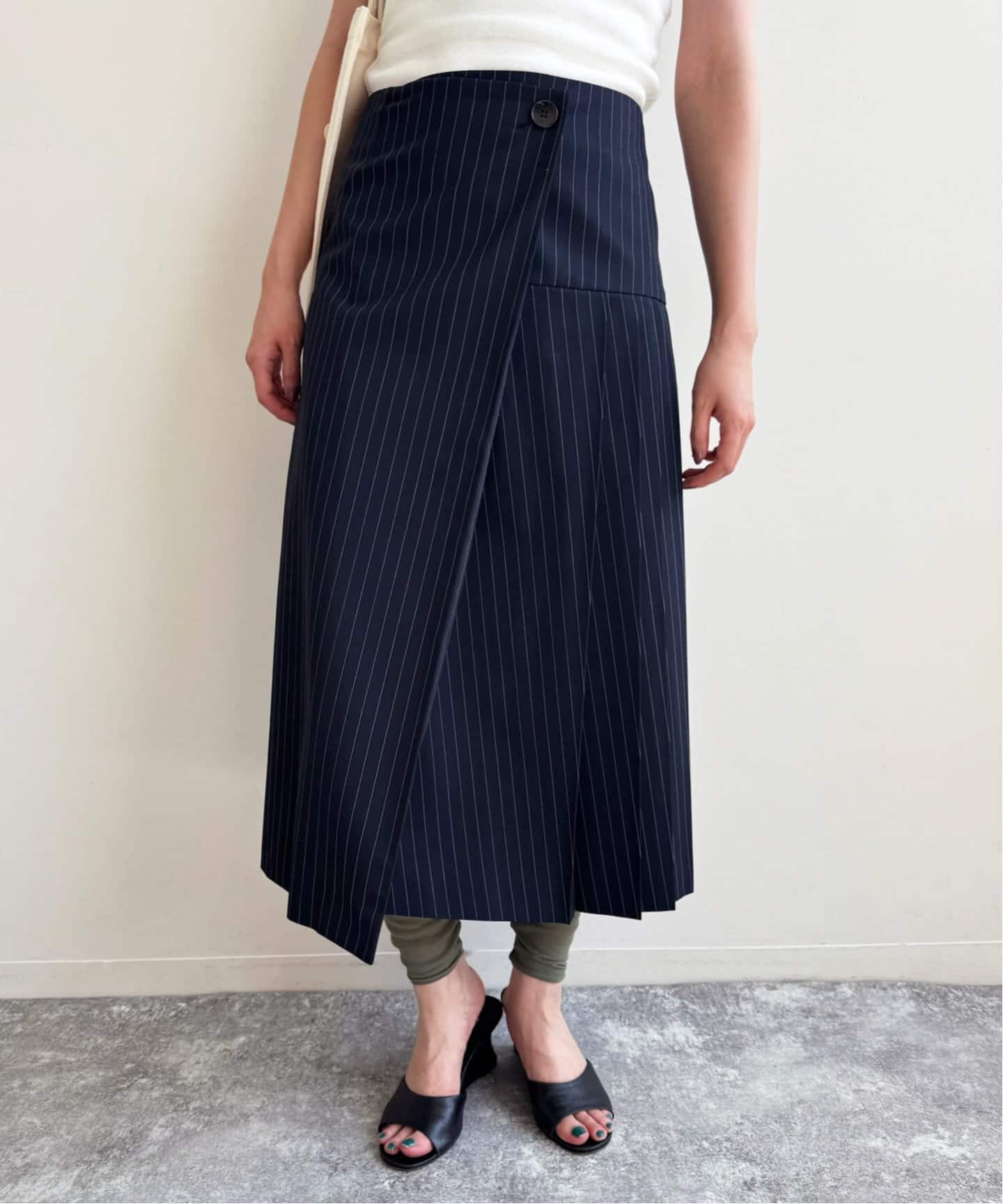 ピンストライプラップスカート（その他スカート）｜EDIT.FOR