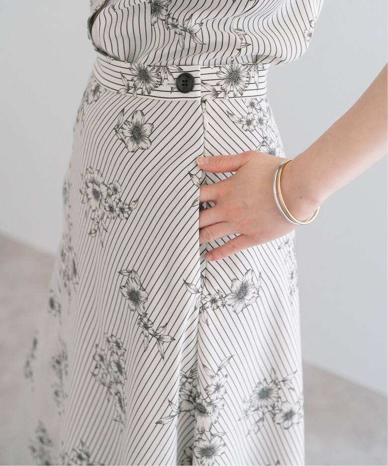 ストライプフラワースカート（ロング・マキシ丈スカート）｜IENA  