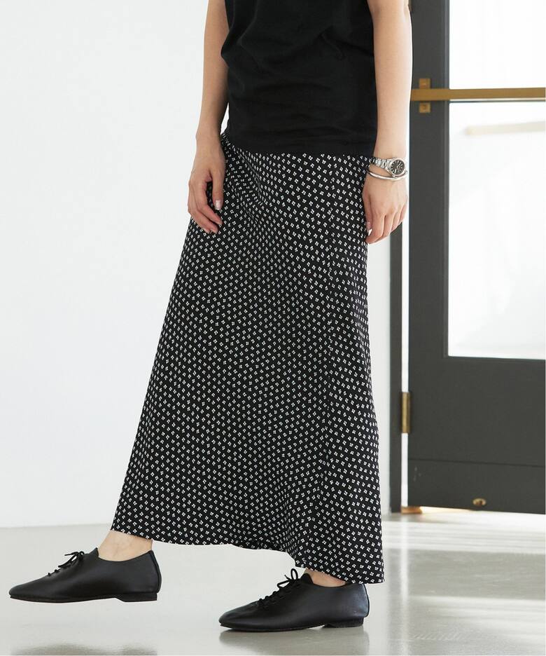 BLACK フラワースカート（ロング・マキシ丈スカート）｜IENA（イエナ  