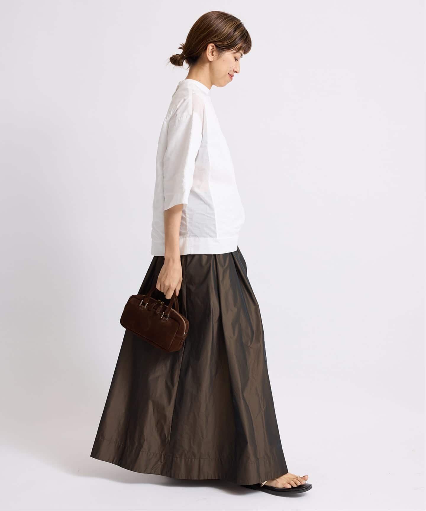 ラックス メモリータフタ ギャザースカート　カーキ ラックス メモリータフタ ギャザースカート カーキ TOMORROWLAND