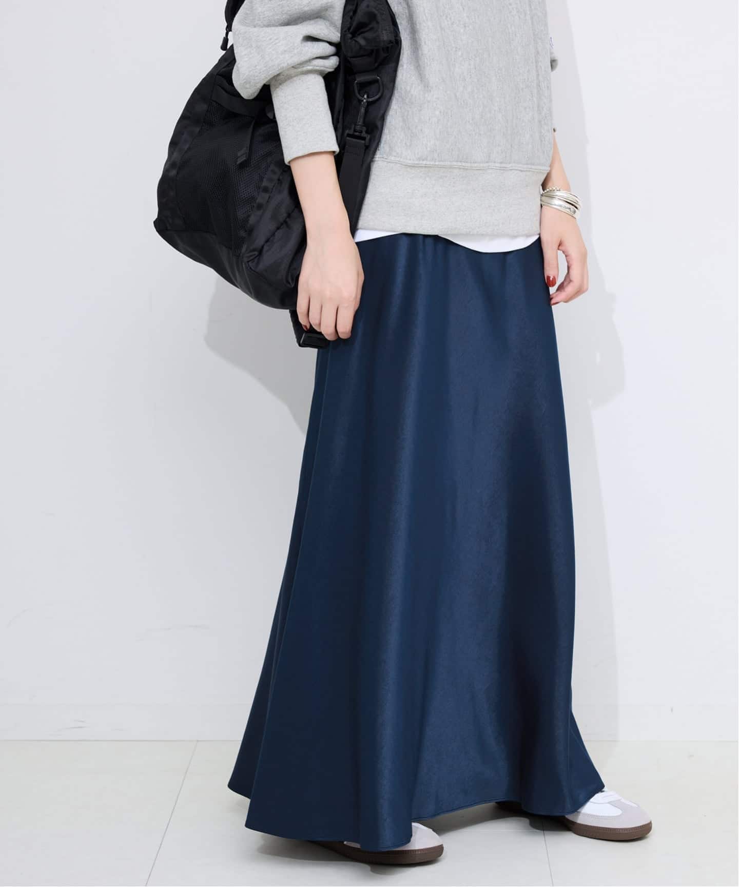 WEB限定カラー有り/追加》グロッシーサテンフレアスカート（ロング