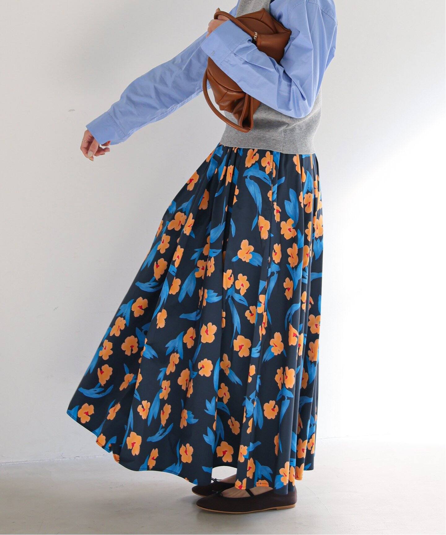 フラワープリントタフタスカート（その他スカート）｜SLOBE IENA  